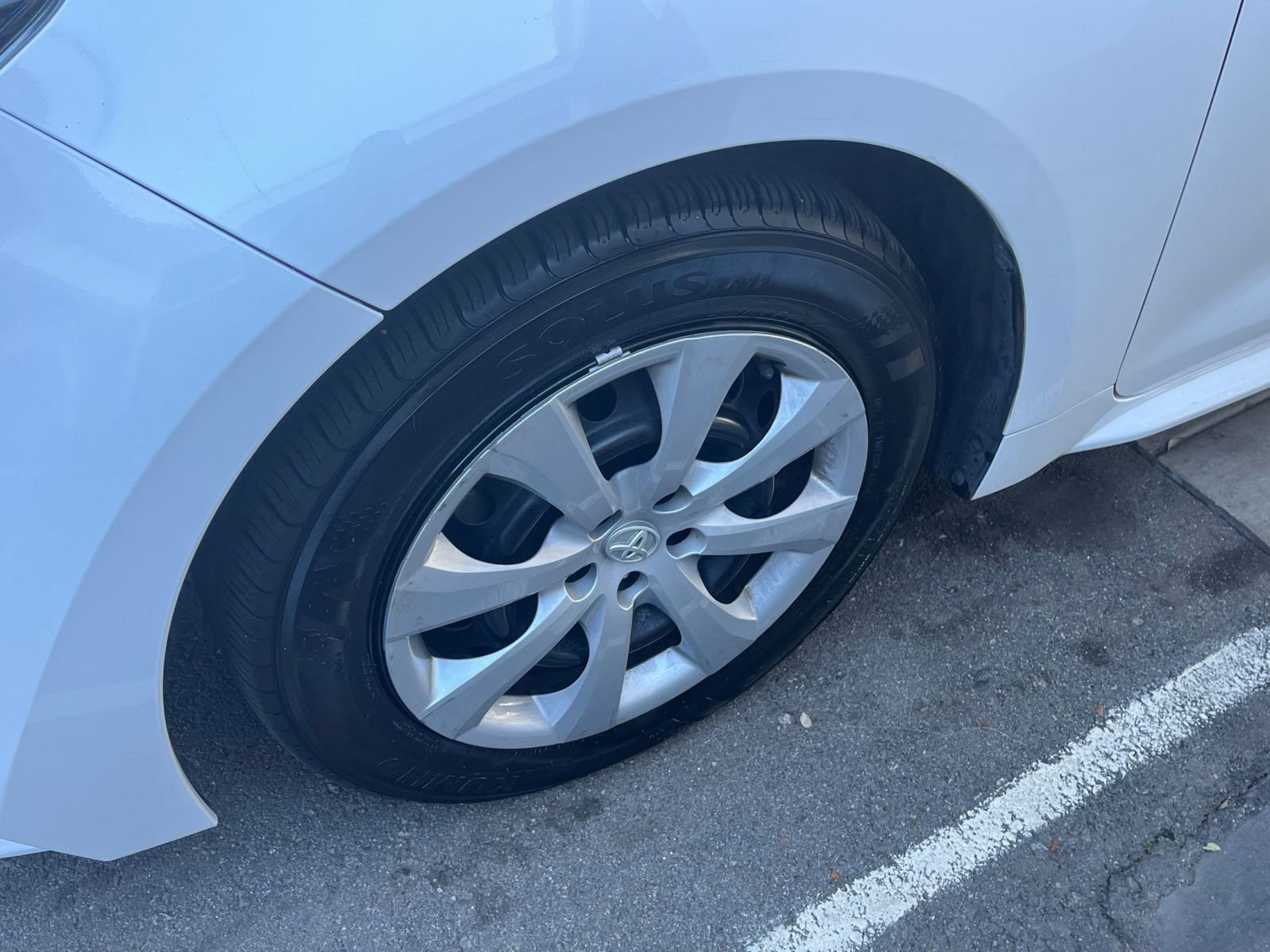 Thumbnail: 2023 Toyota Corolla - 31