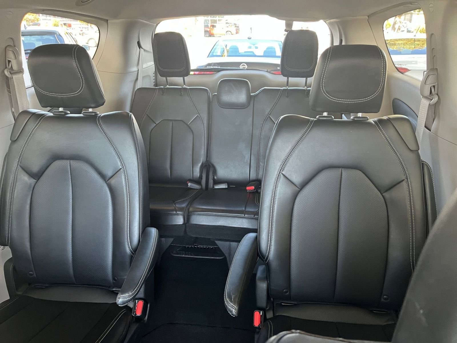 2024 Chrysler Pacifica Touring L 33