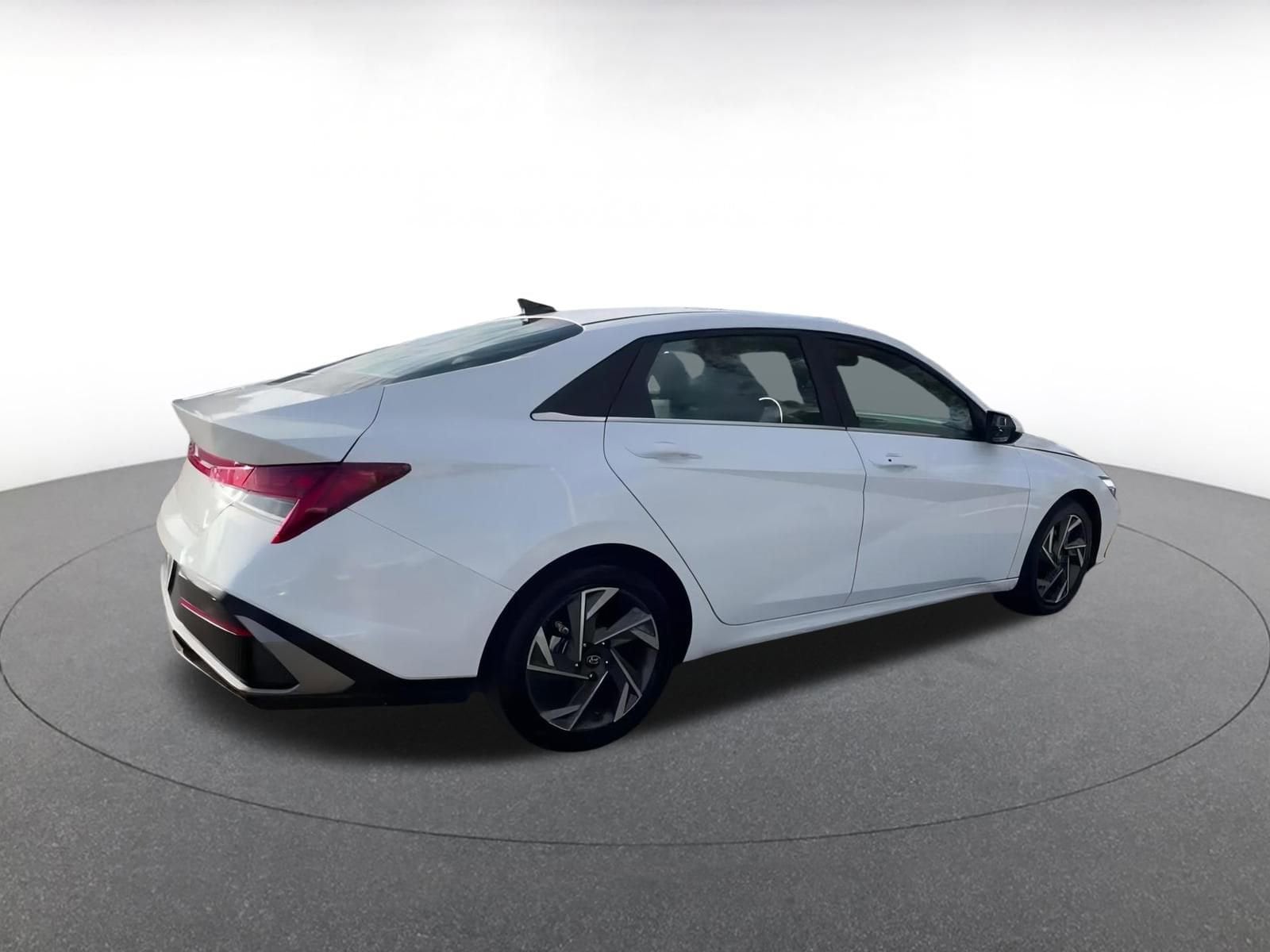 Thumbnail: 2025 Hyundai Elantra - 14