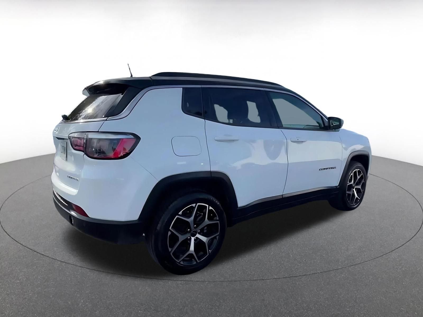 Thumbnail: 2025 Jeep Compass - 14