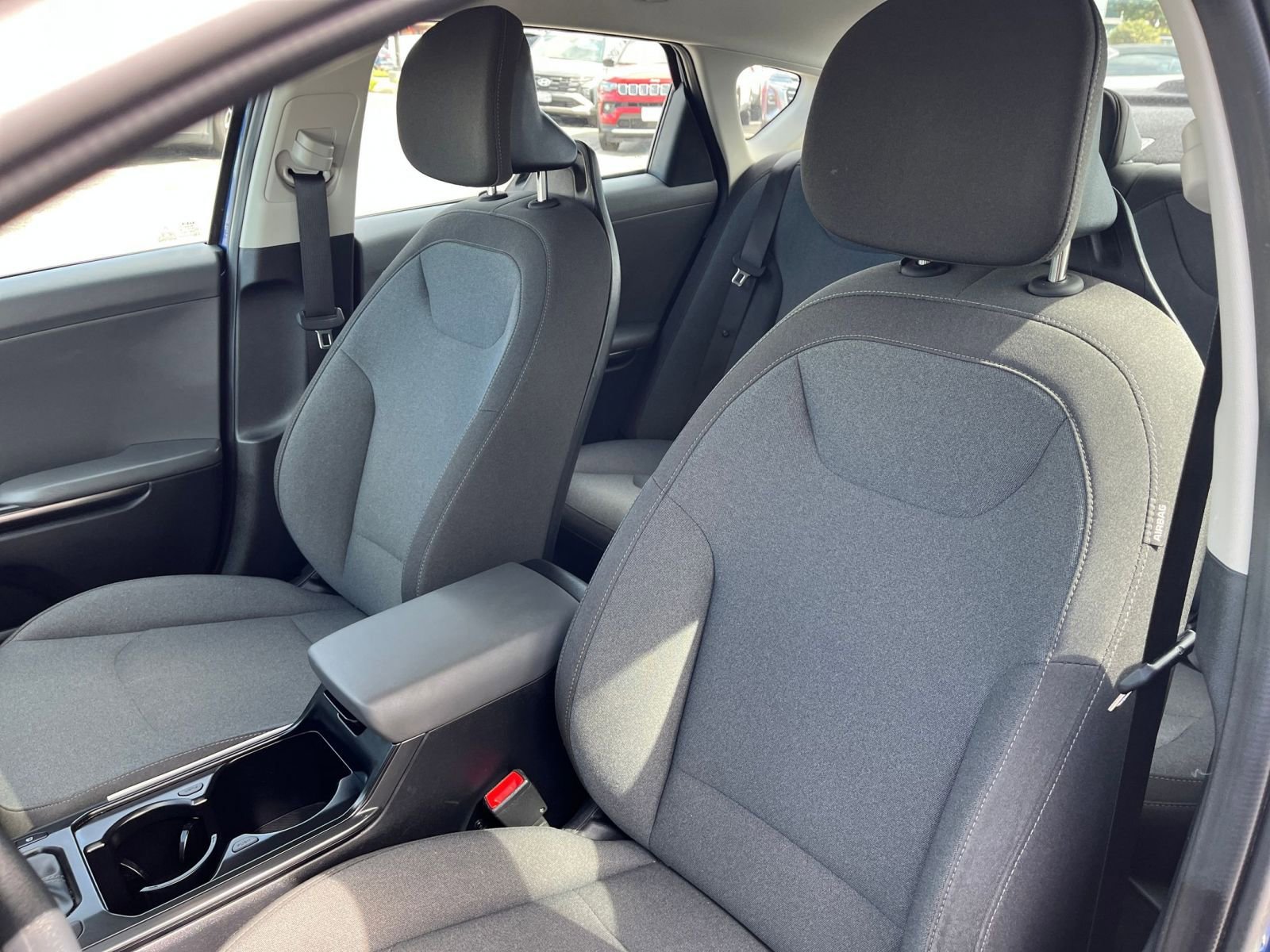 Thumbnail: 2025 Kia K4 - 28