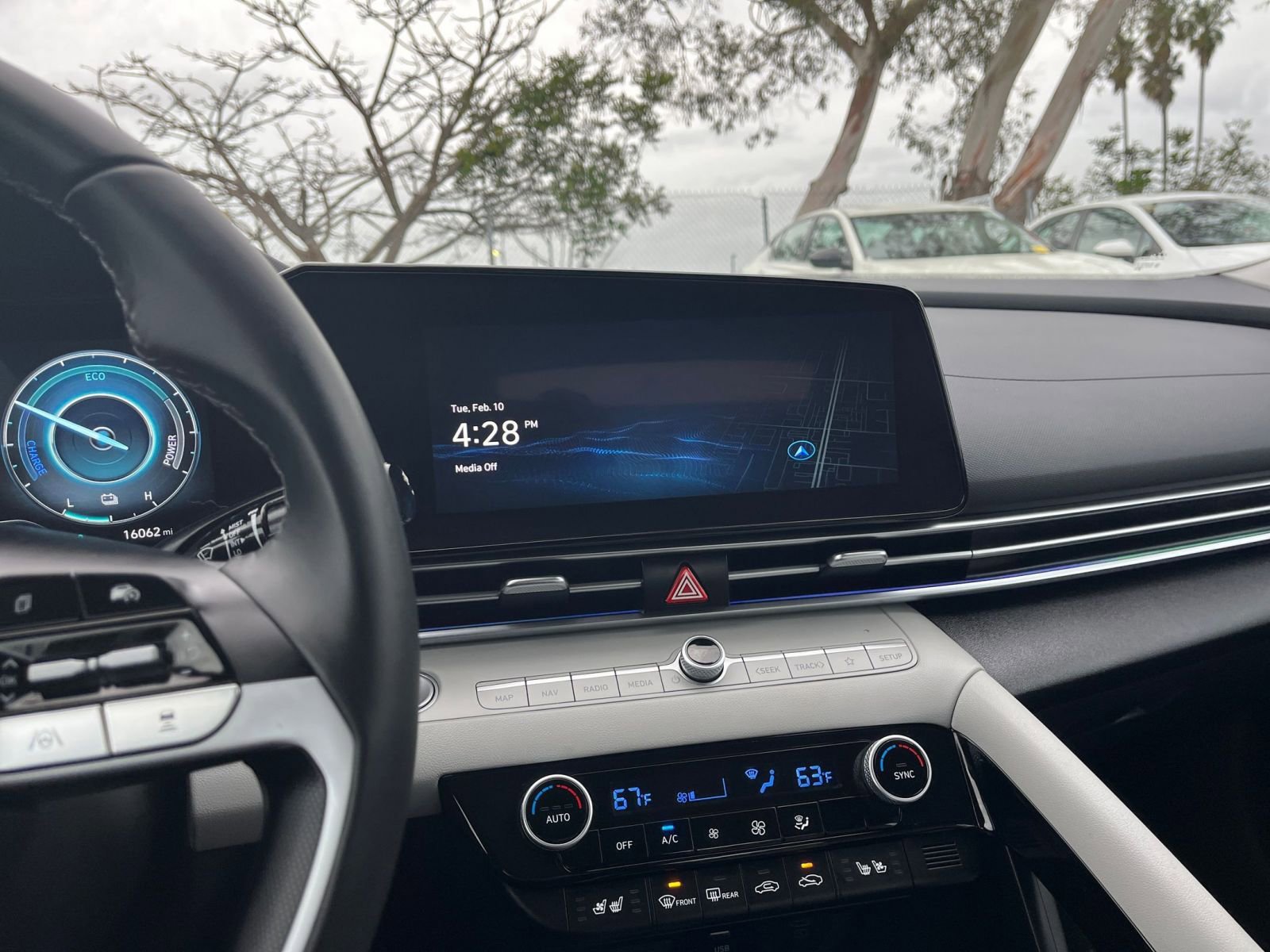 Thumbnail: 2025 Hyundai Elantra - 17