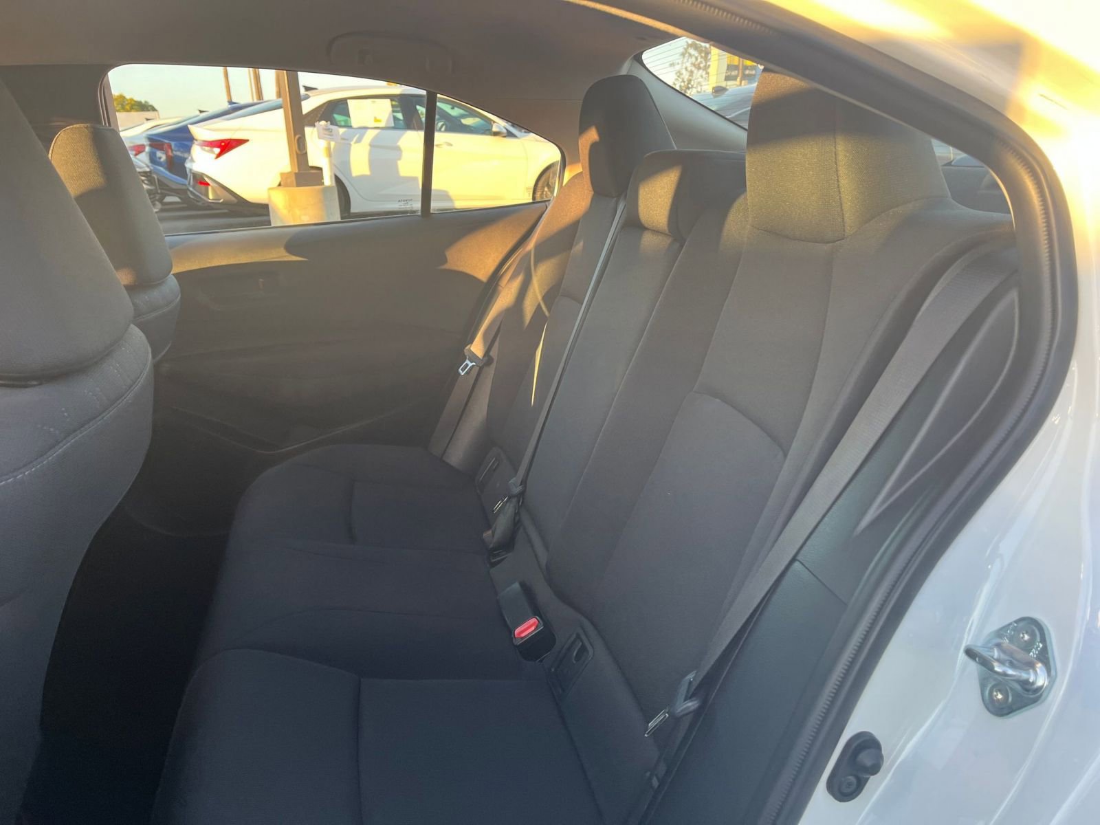 Thumbnail: 2025 Toyota Corolla - 25