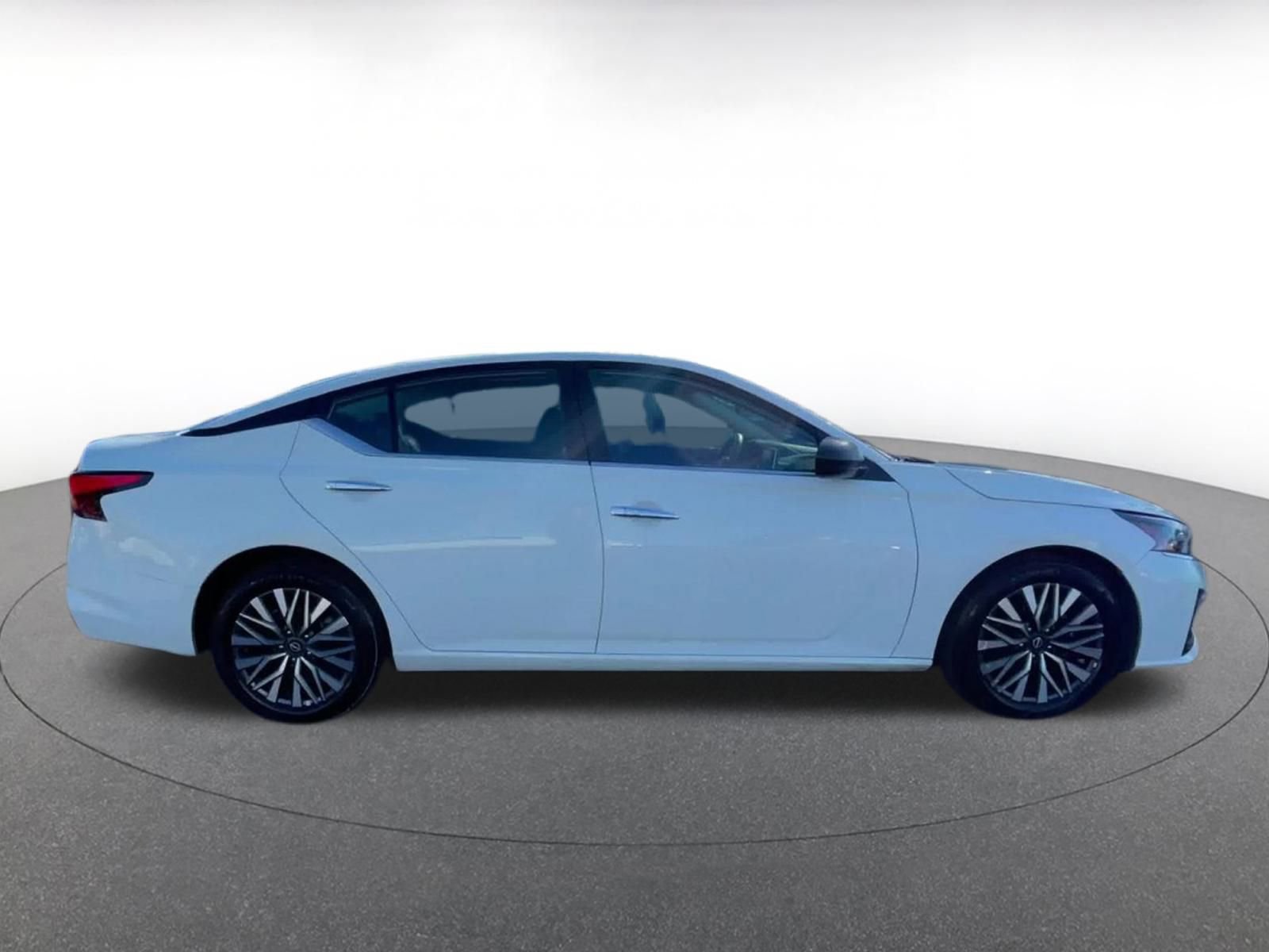 Thumbnail: 2025 Nissan Altima - 16