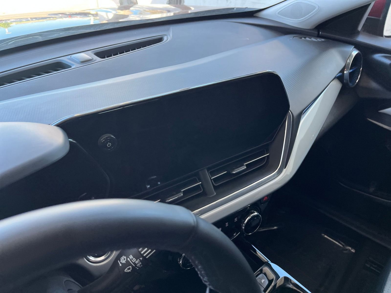 Thumbnail: 2025 Chevrolet Trax - 17