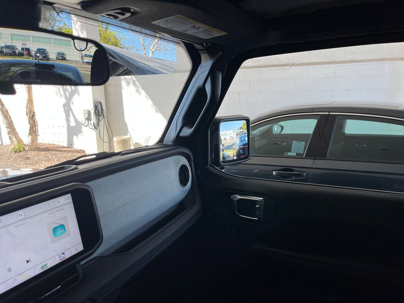 Thumbnail: 2025 Jeep Wrangler - 35