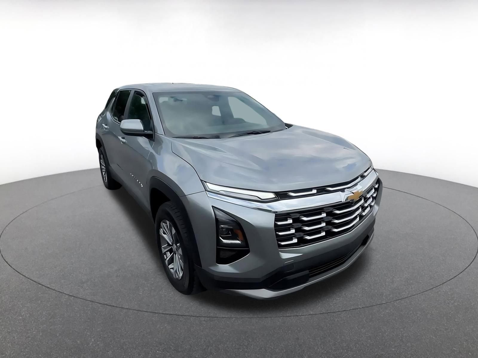 Thumbnail: 2025 Chevrolet Equinox - 3