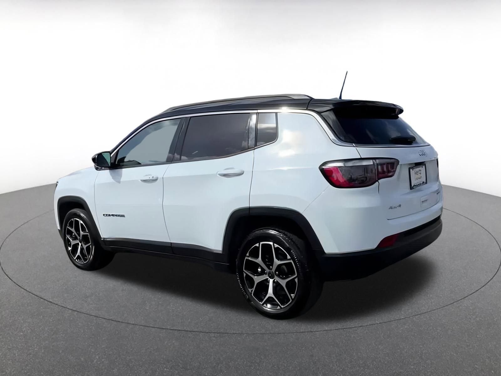 Thumbnail: 2025 Jeep Compass - 10