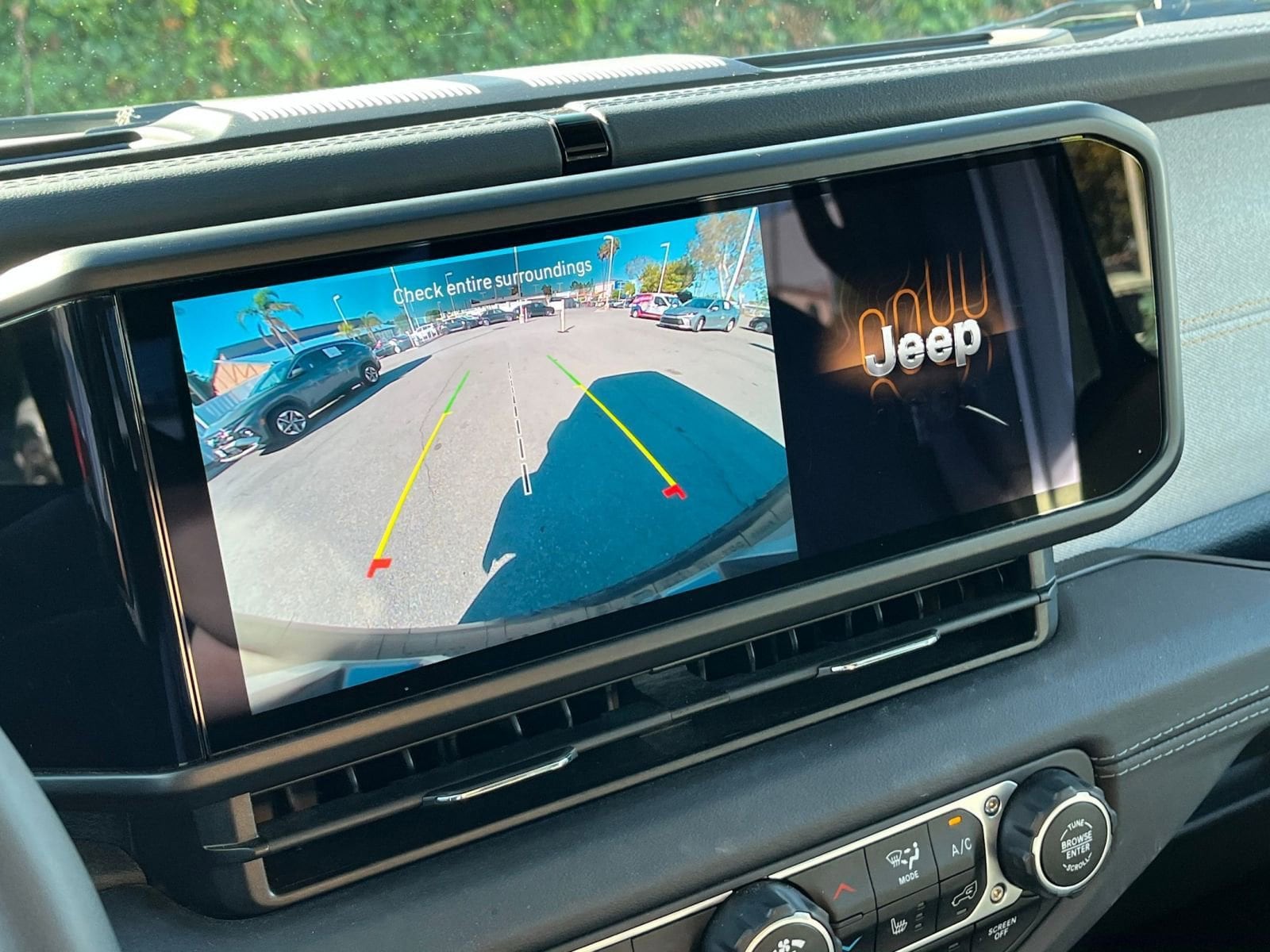 Thumbnail: 2025 Jeep Wrangler - 17