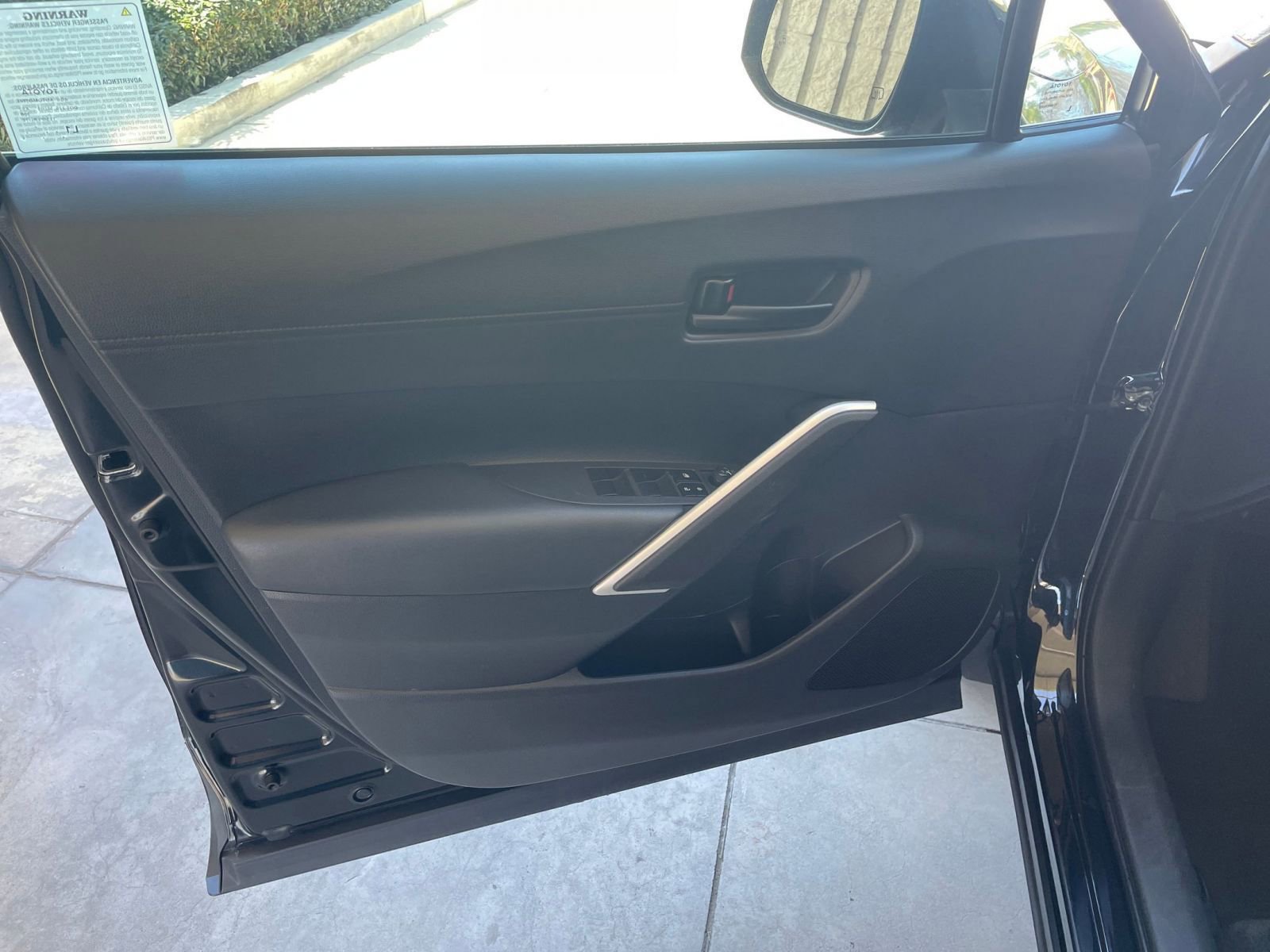 Thumbnail: 2025 Toyota Corolla Cross - 18