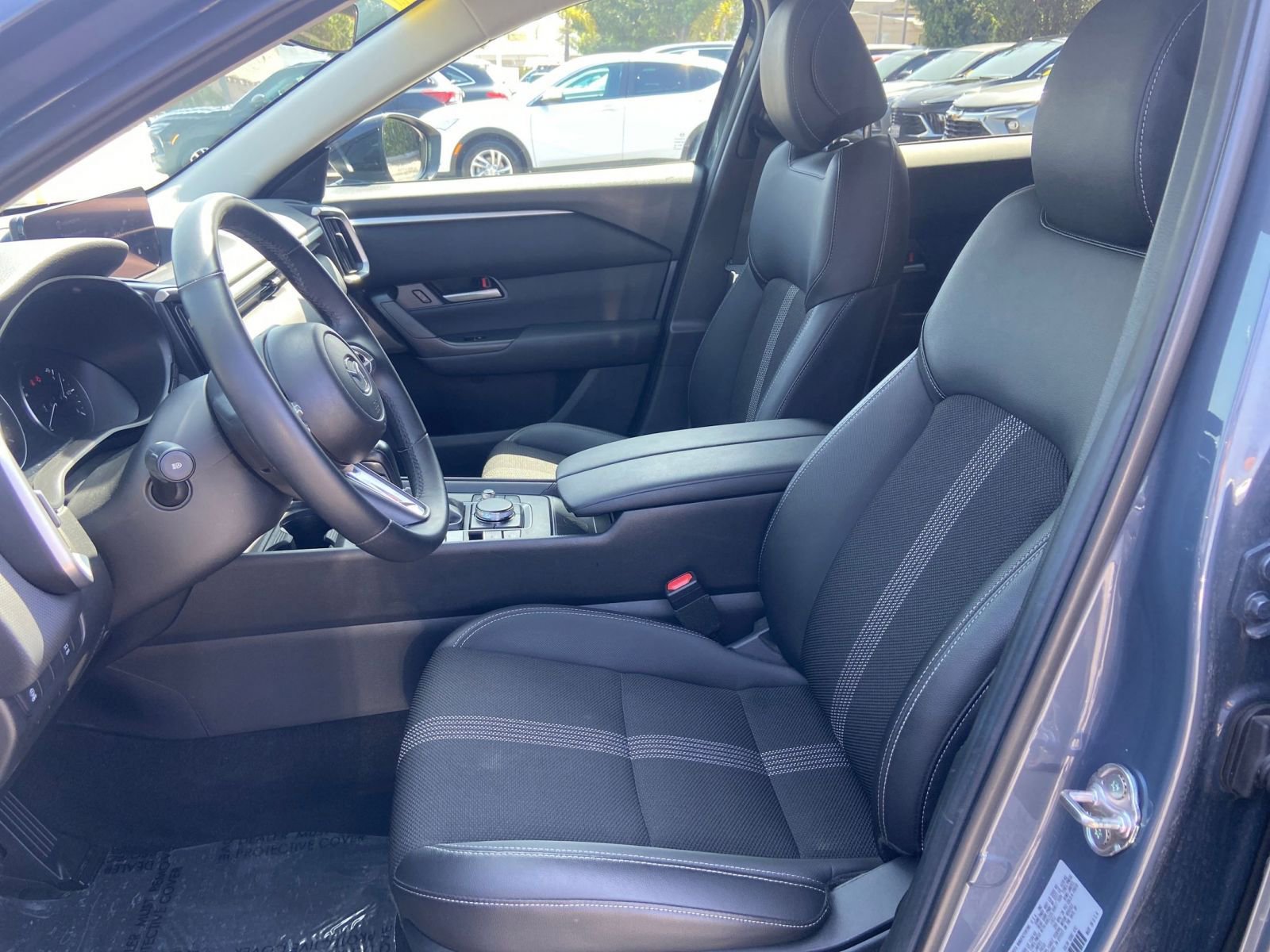 Thumbnail: 2025 Mazda CX-50 - 27