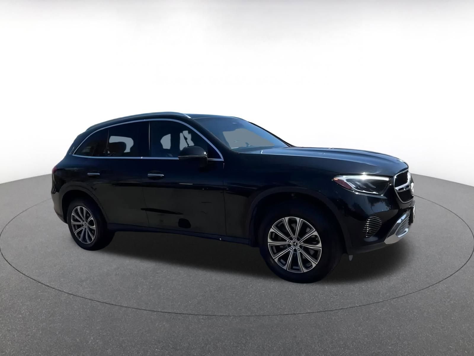 Thumbnail: 2024 Mercedes-Benz GLC - 2