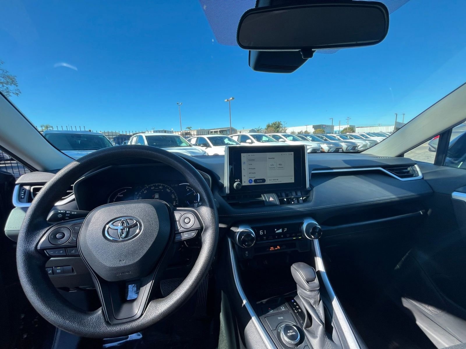 Thumbnail: 2025 Toyota RAV4 - 33