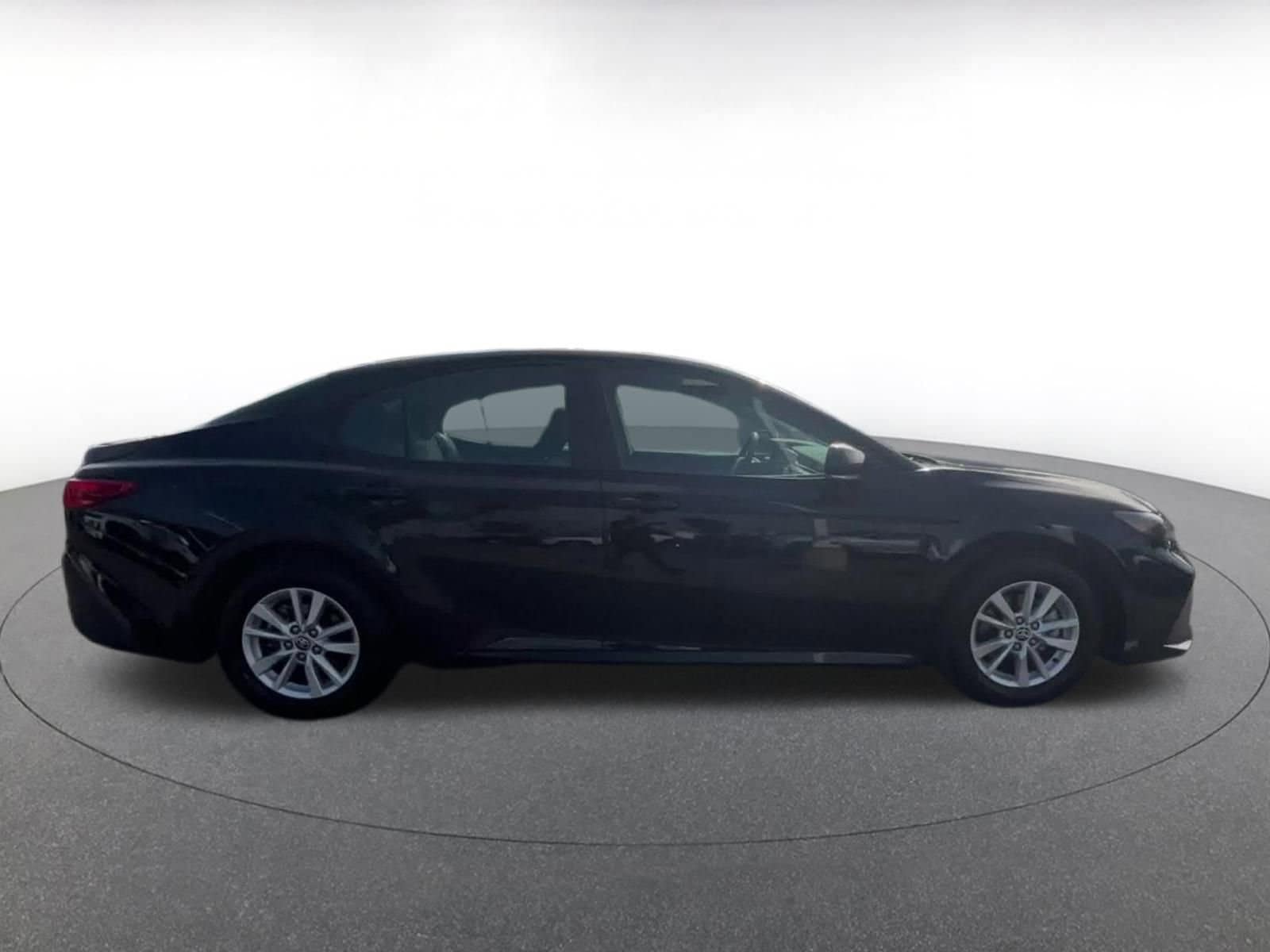 Thumbnail: 2025 Toyota Camry - 16