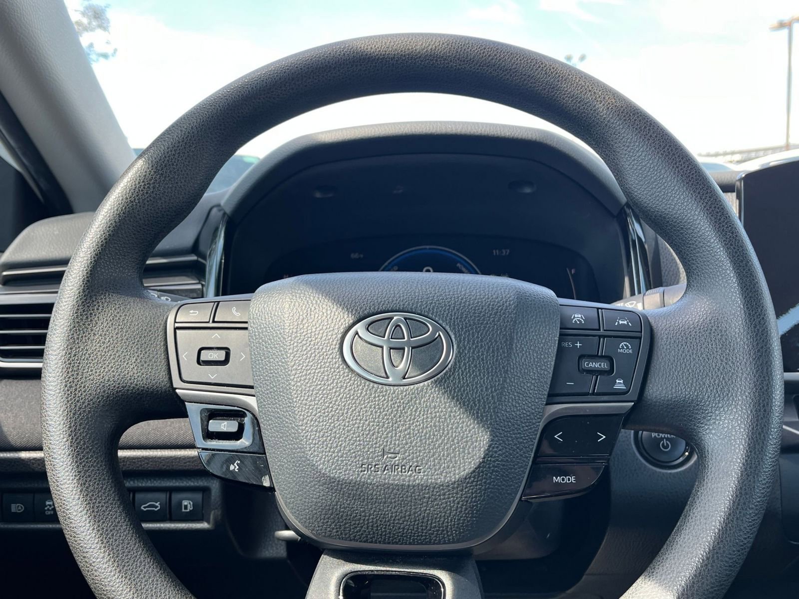 Thumbnail: 2025 Toyota Camry - 29