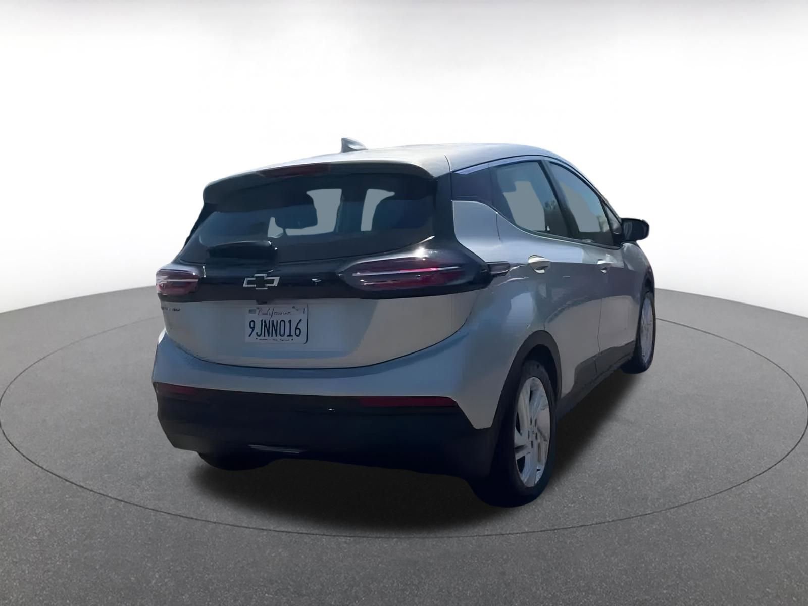 Thumbnail: 2023 Chevrolet Bolt EV - 12