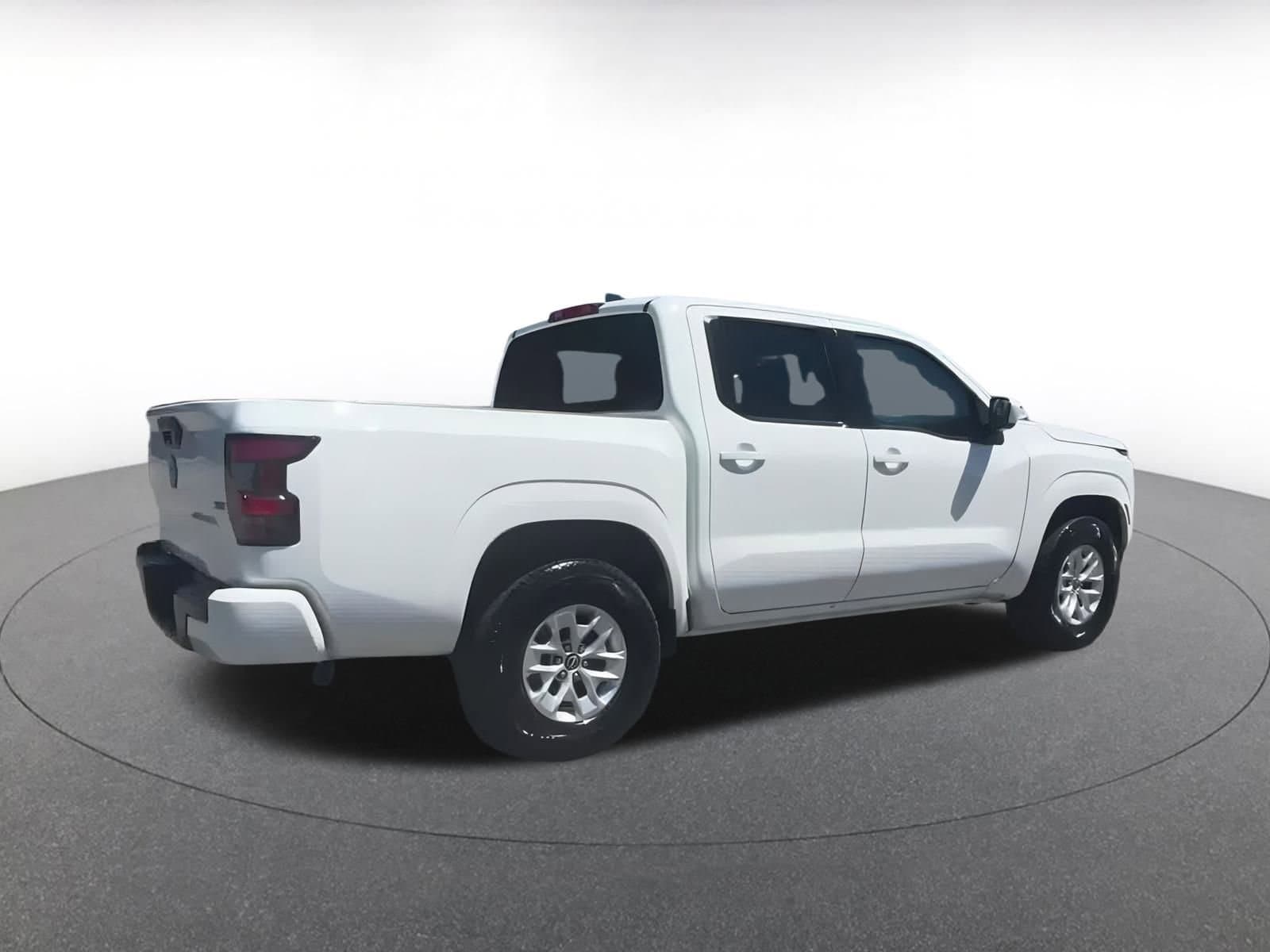 Thumbnail: 2024 Nissan Frontier - 15