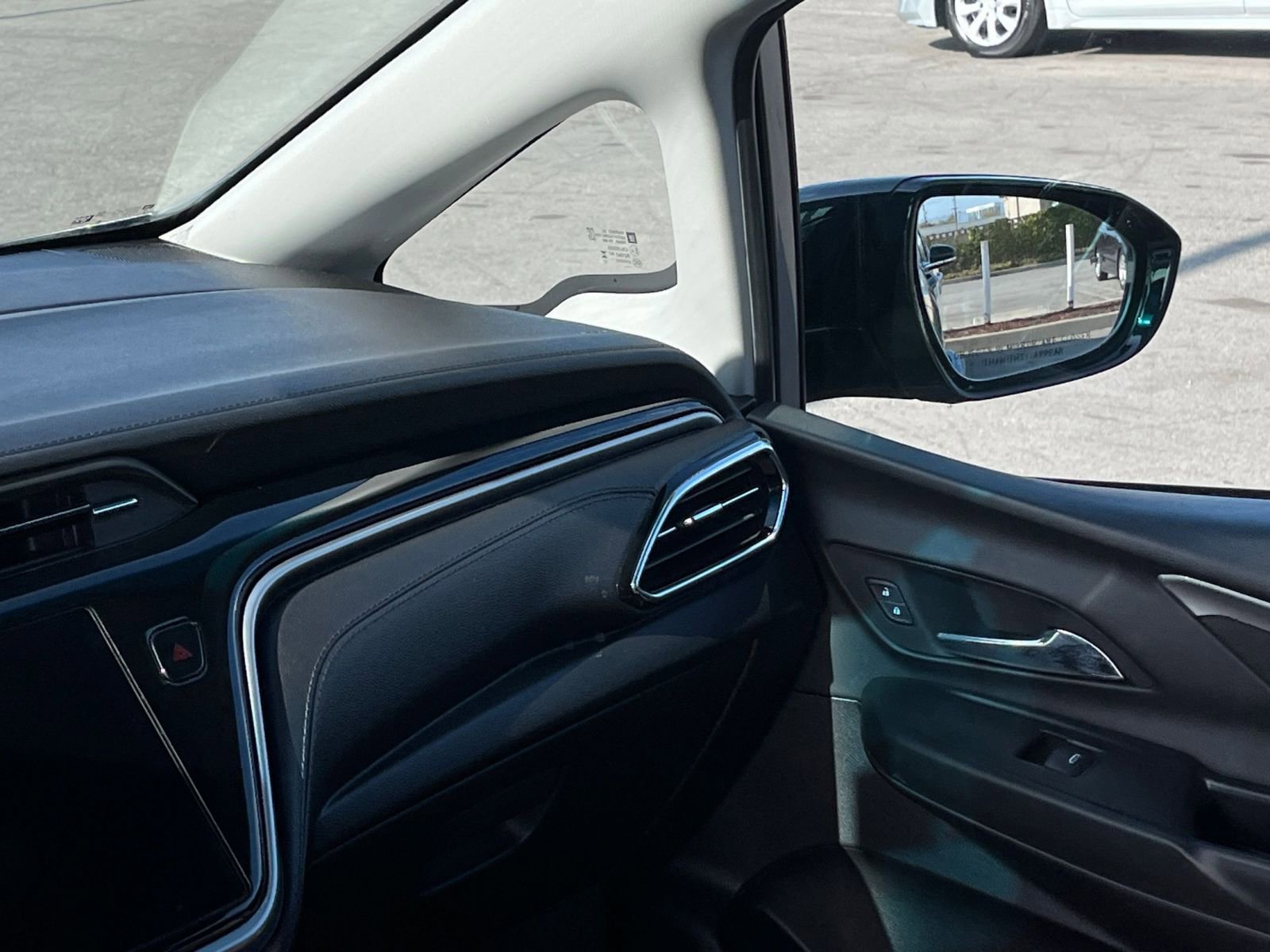 Thumbnail: 2023 Chevrolet Bolt EV - 34