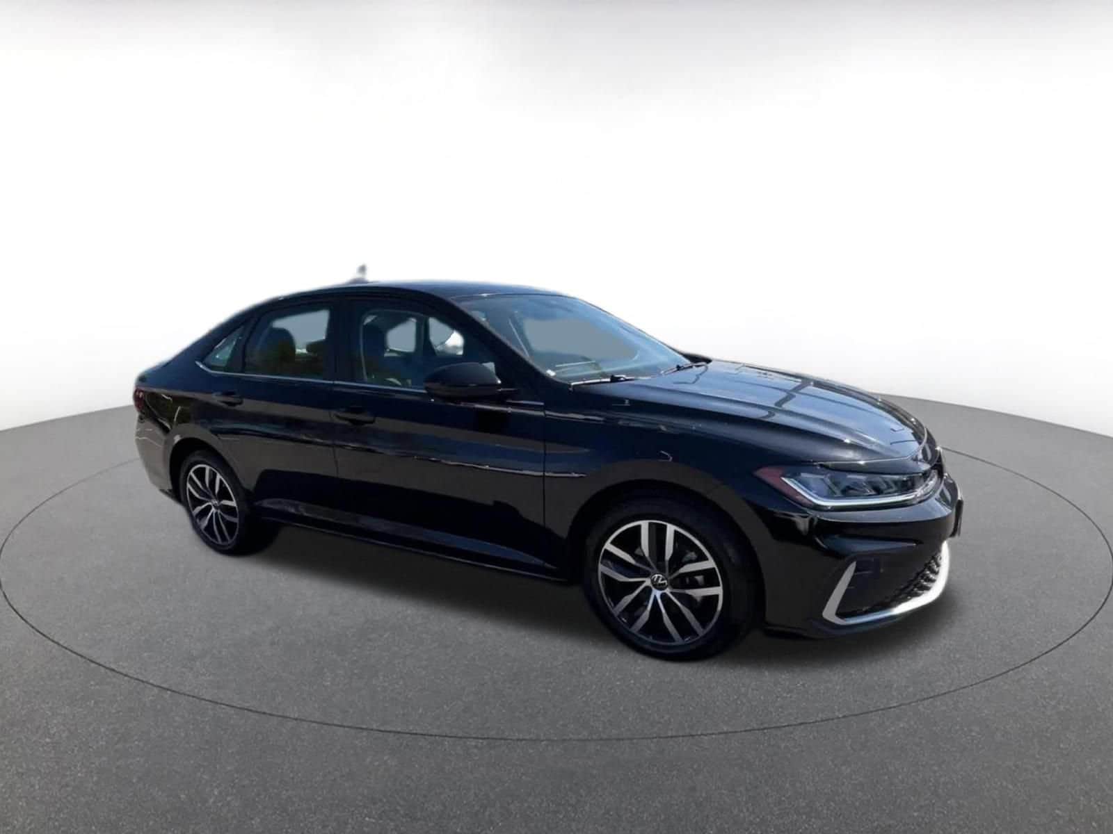 Thumbnail: 2025 Volkswagen Jetta - 2