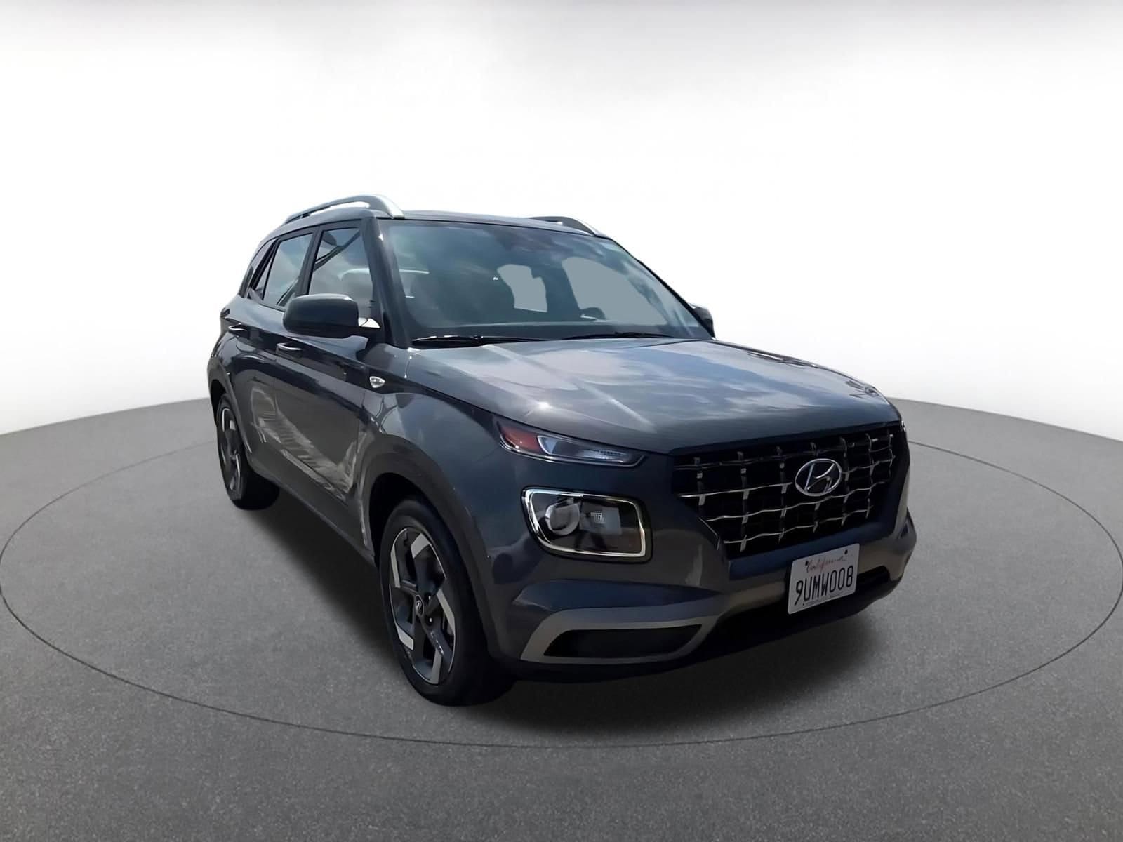 Thumbnail: 2025 Hyundai Venue - 3