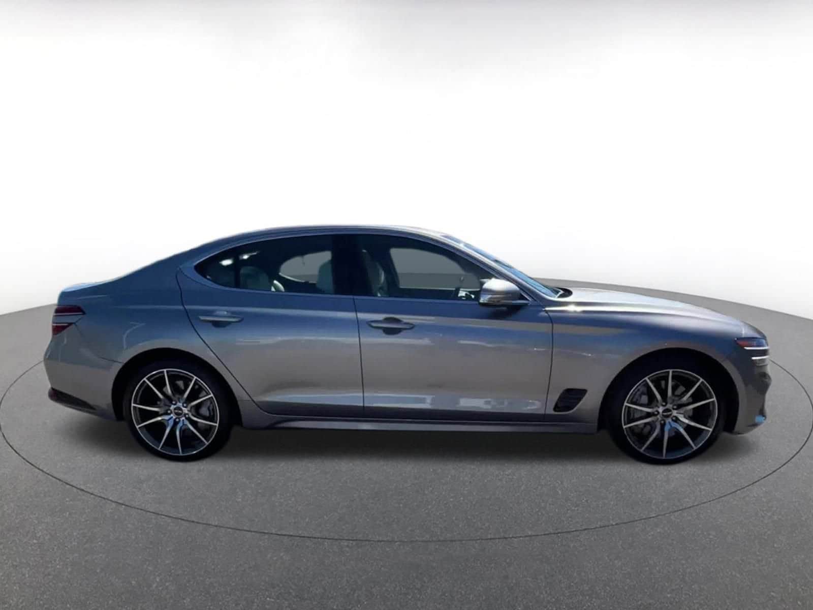 Thumbnail: 2025 Genesis G70 - 16