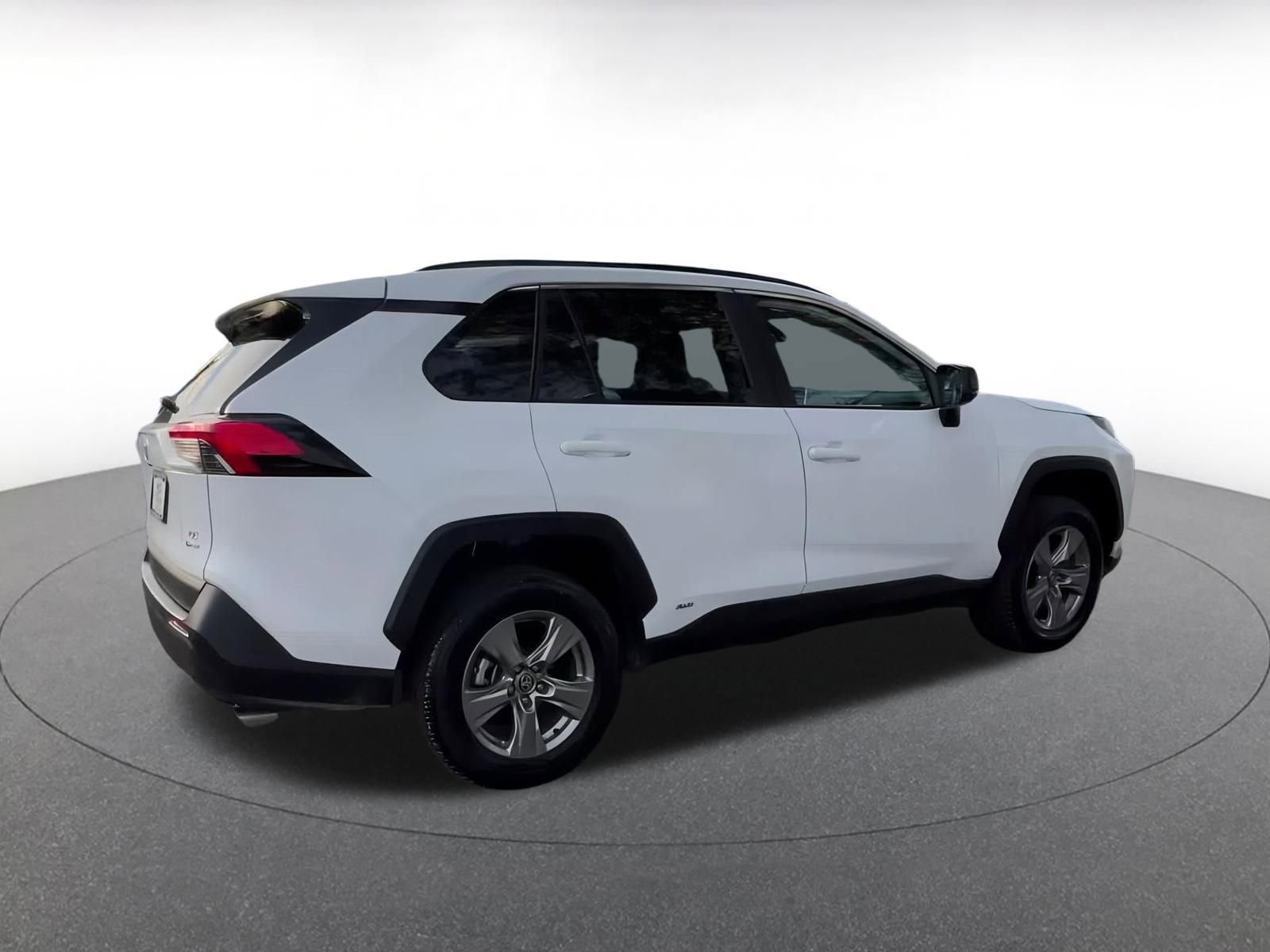 Thumbnail: 2025 Toyota RAV4 - 14