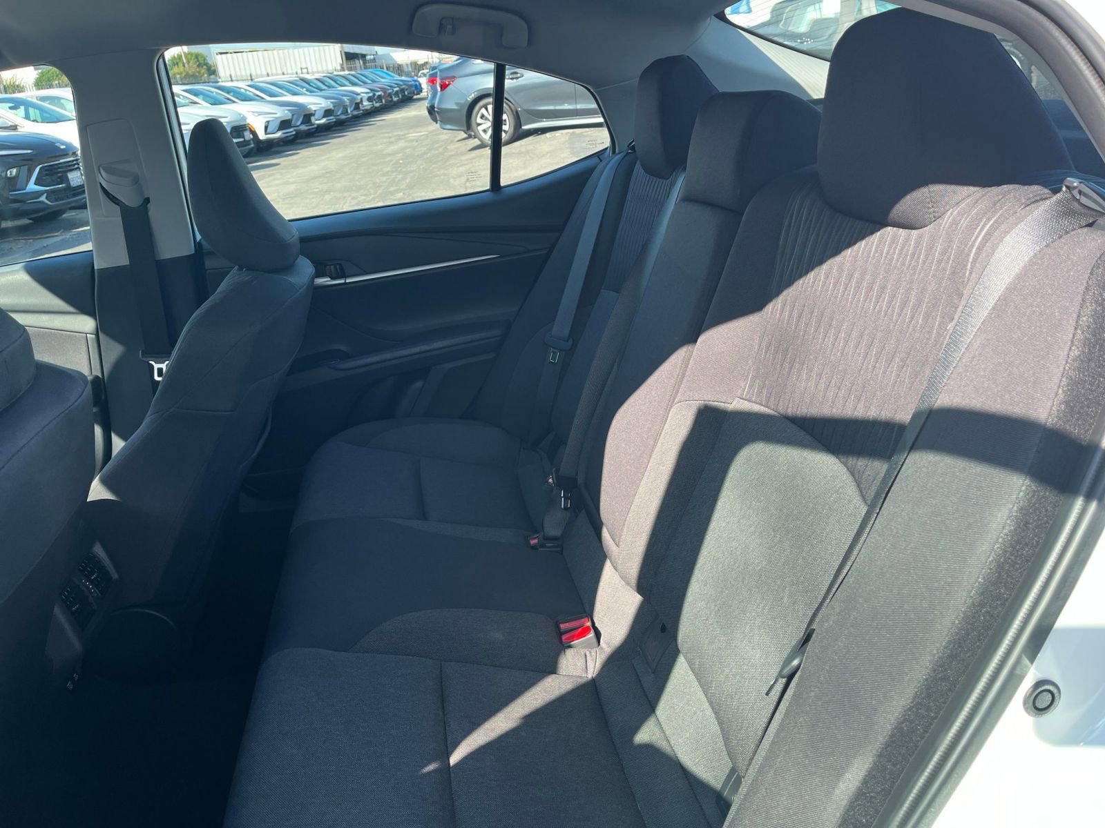 Thumbnail: 2025 Toyota Camry - 25