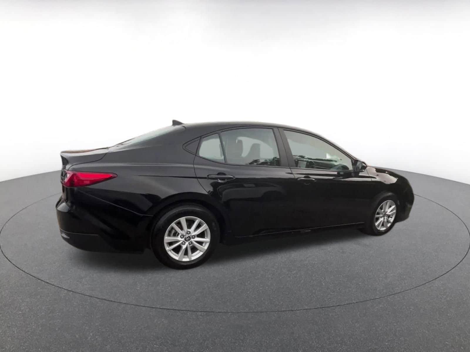 Thumbnail: 2025 Toyota Camry - 15