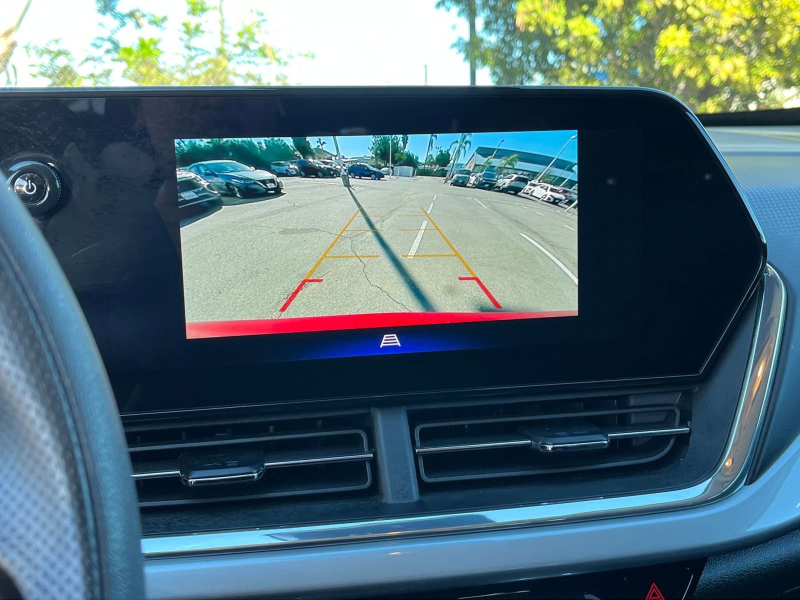 Thumbnail: 2025 Chevrolet Trax - 24