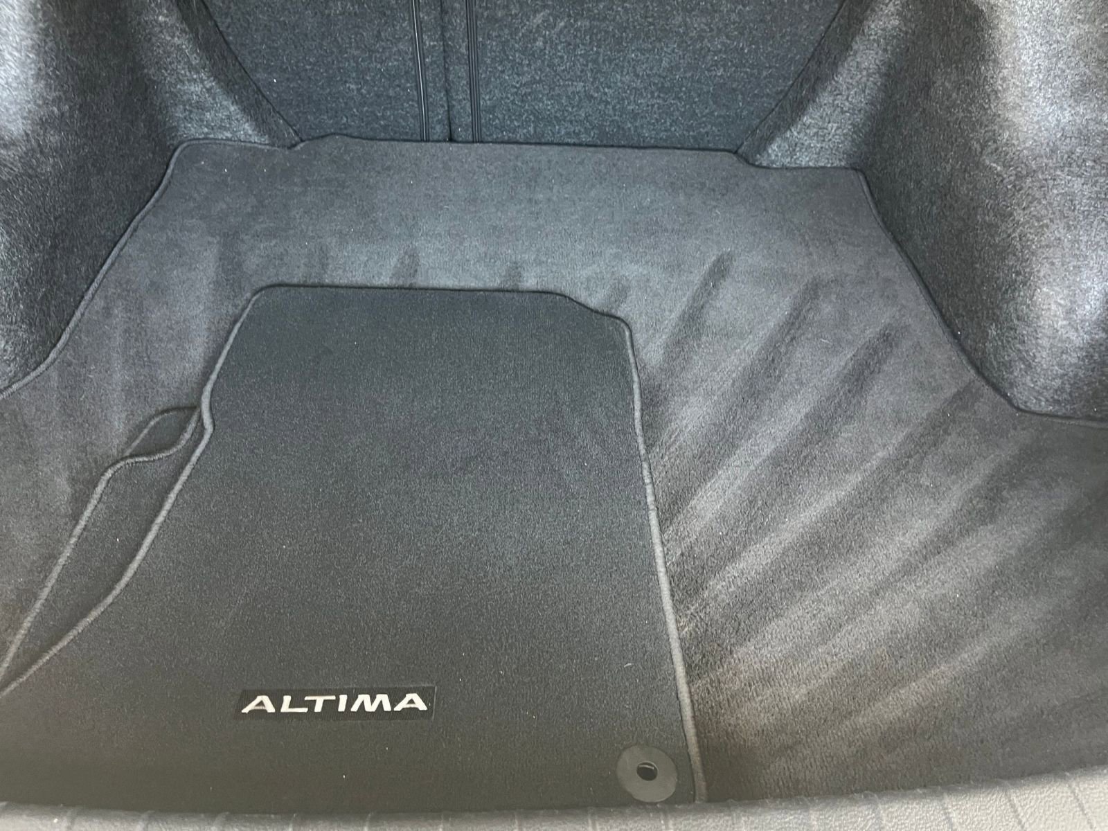 Thumbnail: 2025 Nissan Altima - 32
