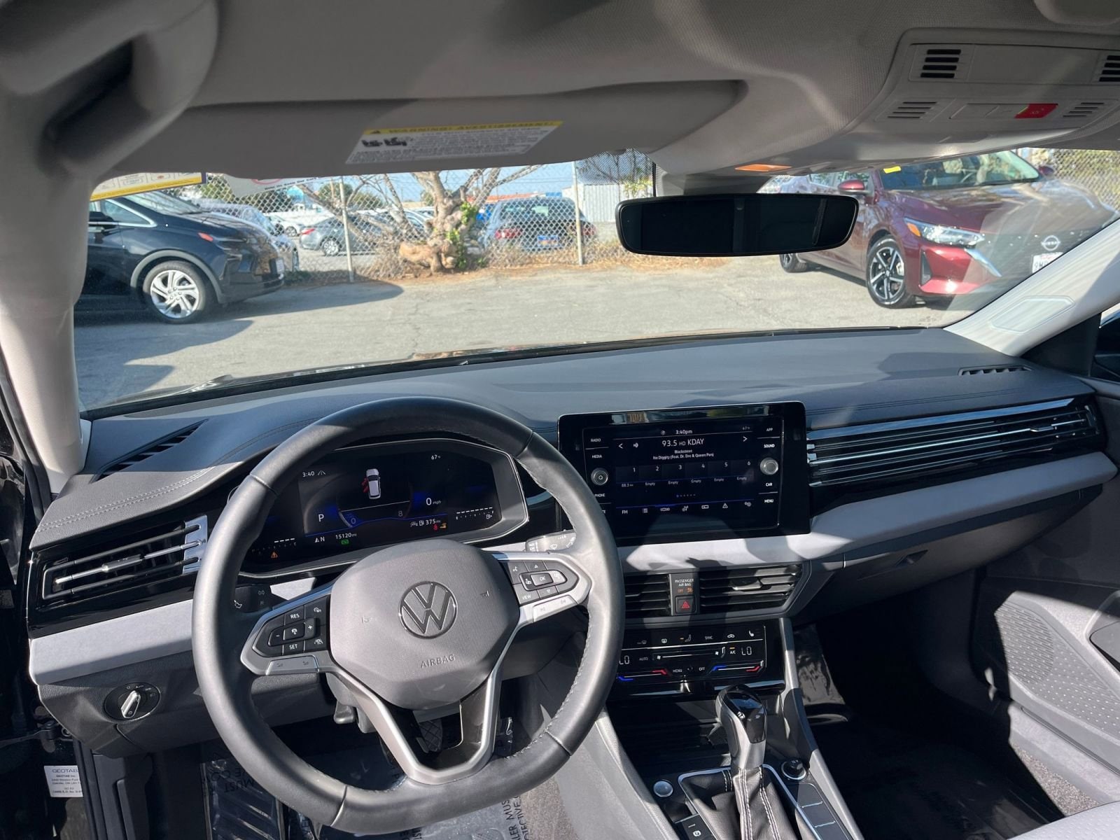 Thumbnail: 2025 Volkswagen Jetta - 33