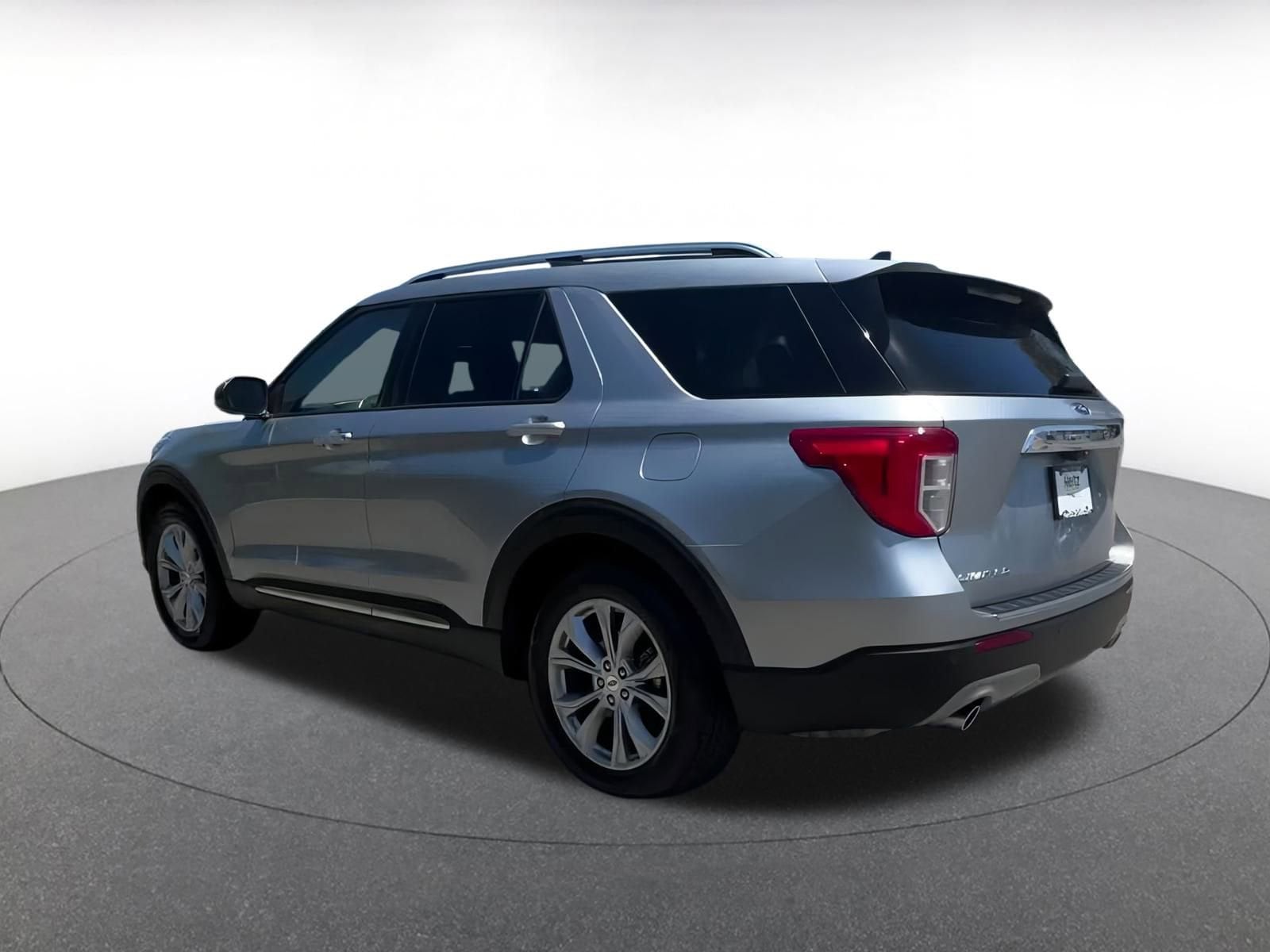 Thumbnail: 2023 Ford Explorer - 10