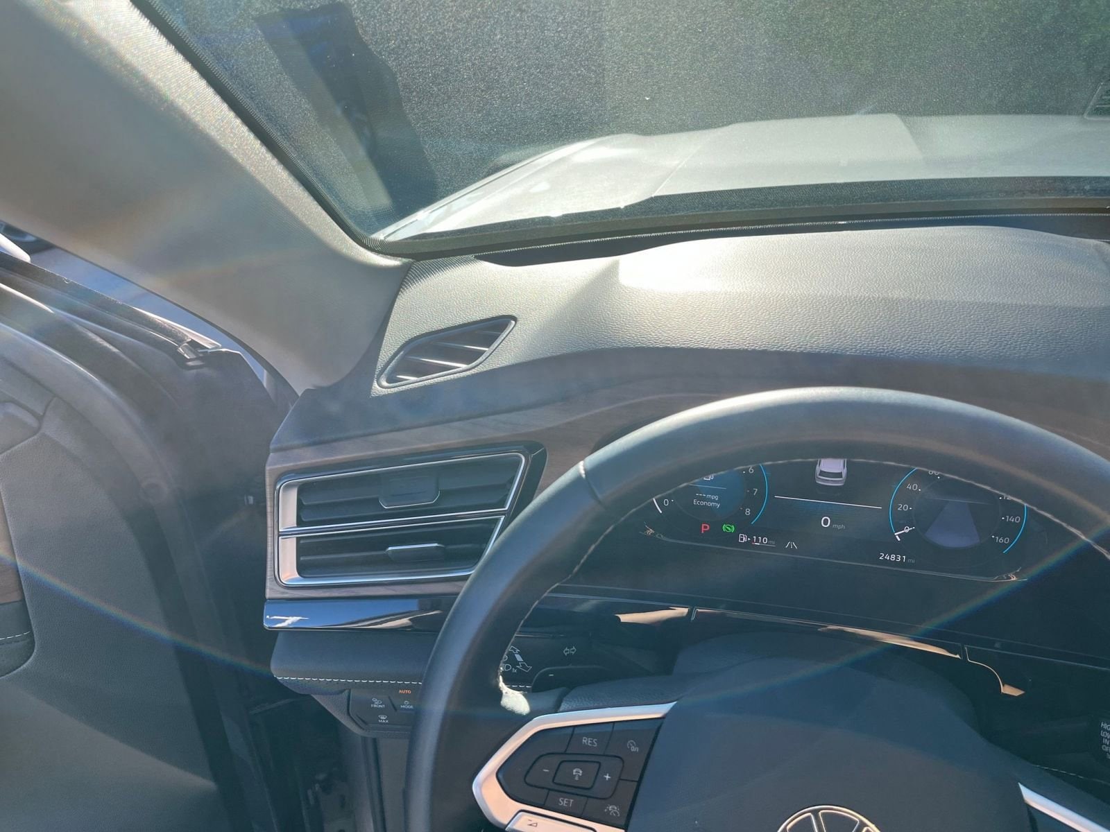 Thumbnail: 2025 Volkswagen Atlas - 34