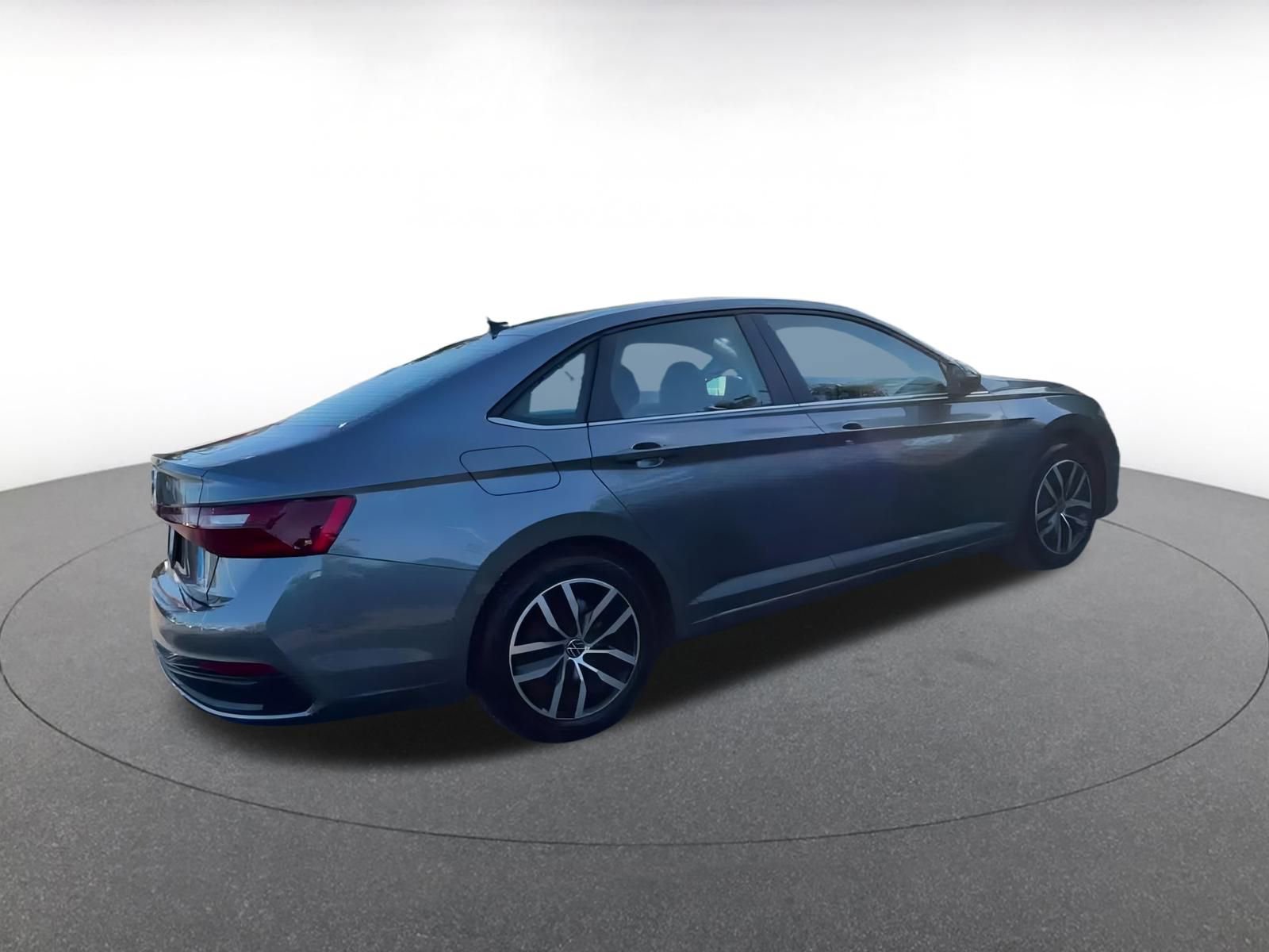 Thumbnail: 2025 Volkswagen Jetta - 15