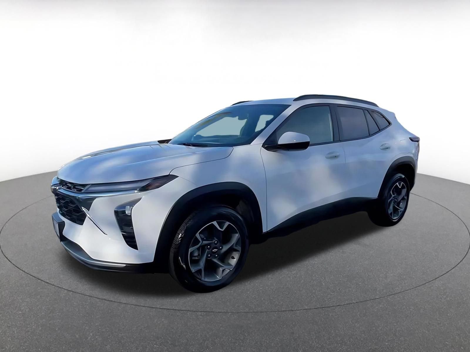 Thumbnail: 2025 Chevrolet Trax - 8