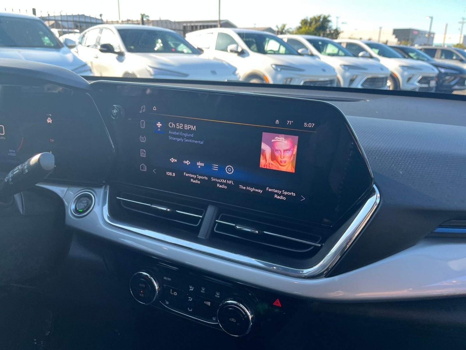 Thumbnail: 2025 Chevrolet Trax - 20