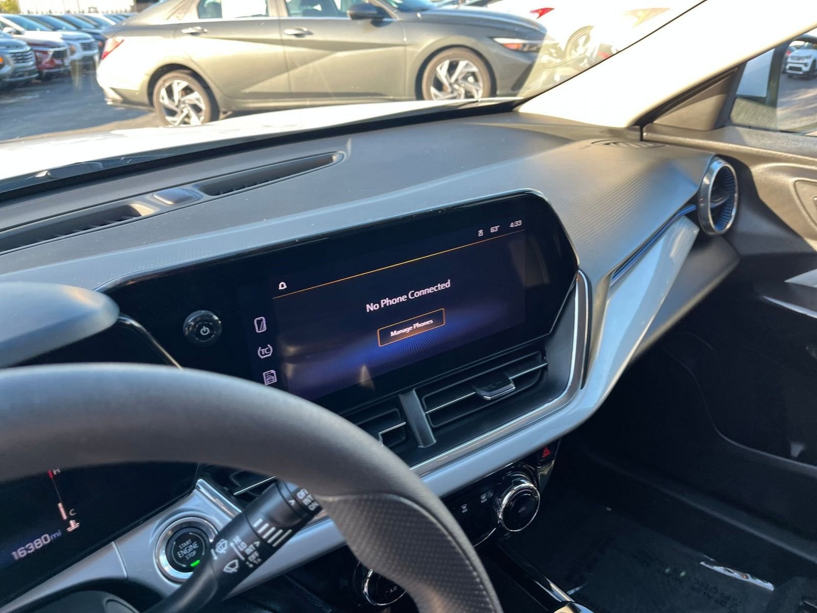 Thumbnail: 2025 Chevrolet Trax - 17