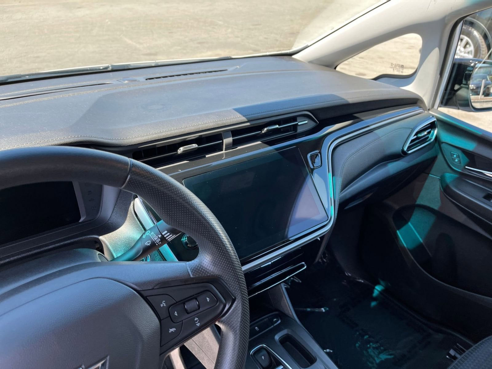 Thumbnail: 2023 Chevrolet Bolt EV - 17