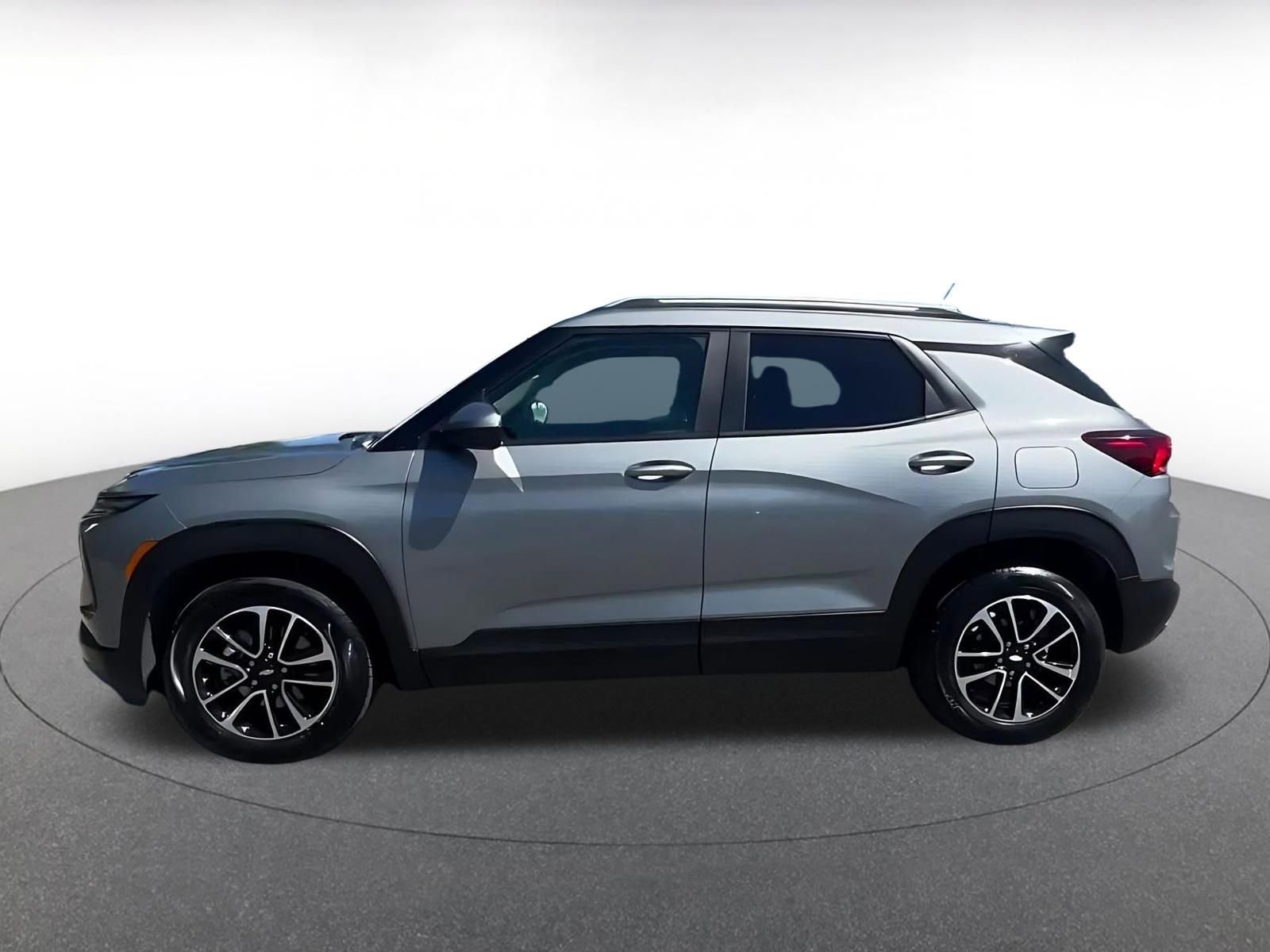 Thumbnail: 2025 Chevrolet TrailBlazer - 9