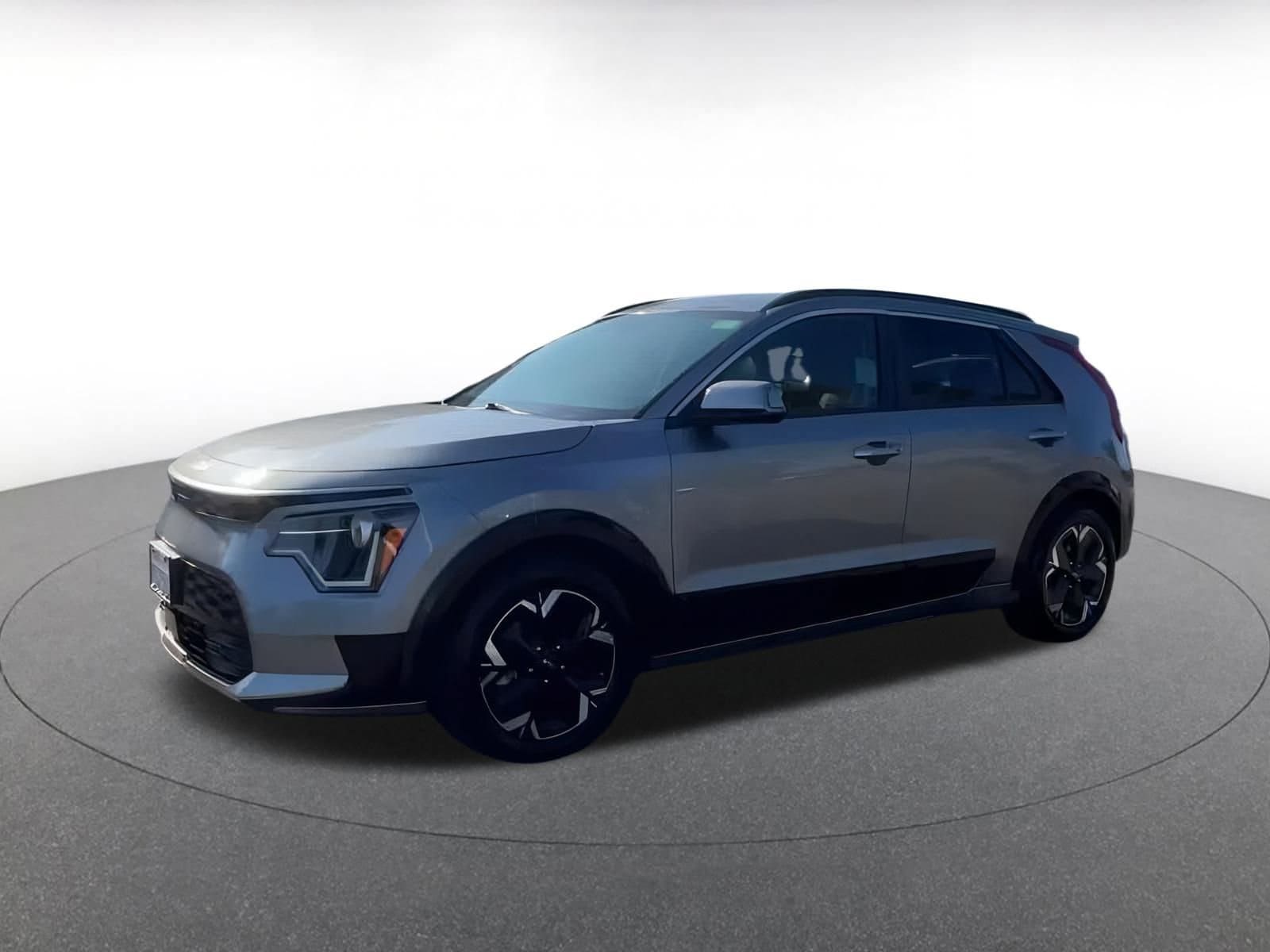 Thumbnail: 2023 Kia Niro - 6
