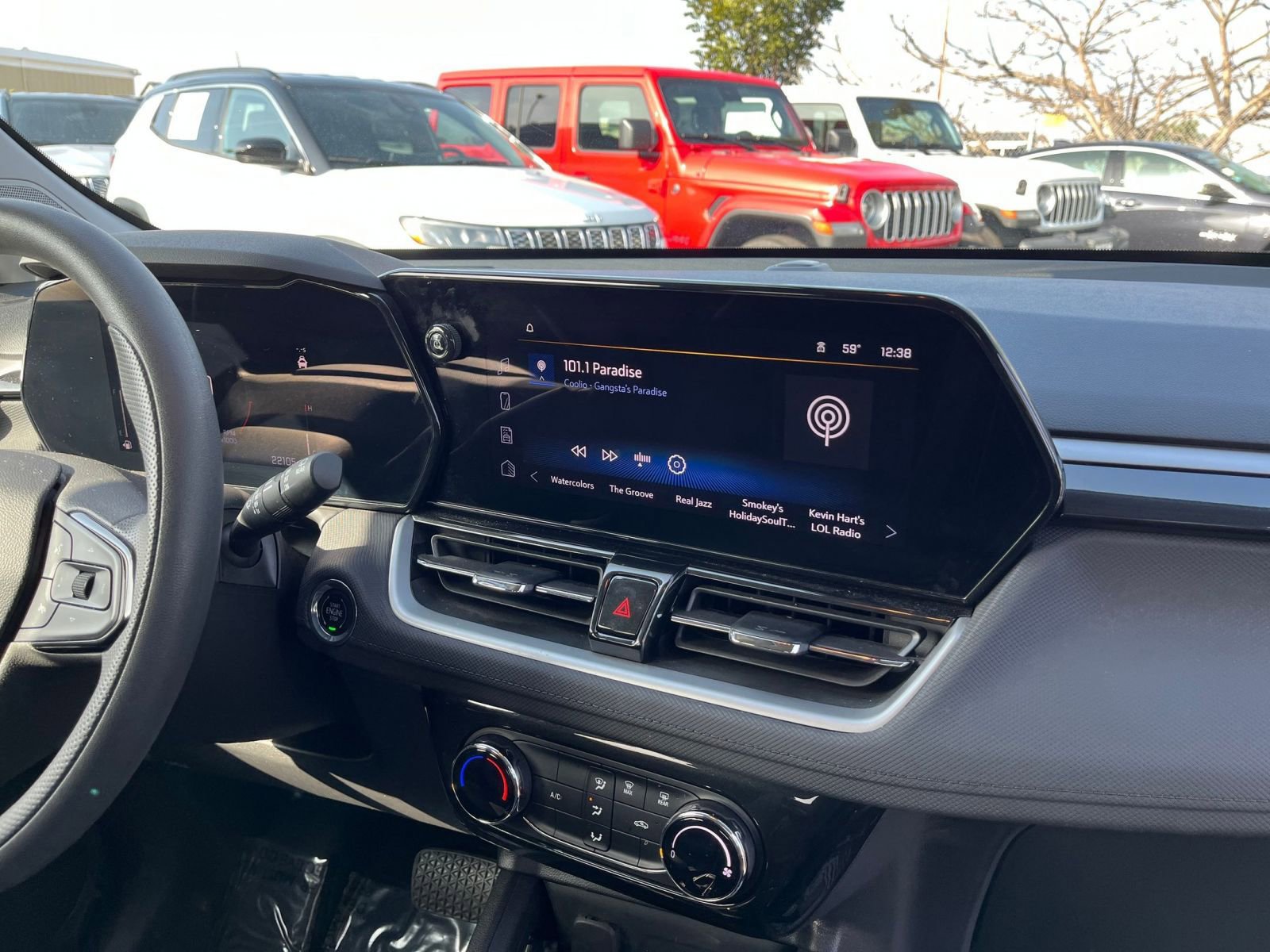 Thumbnail: 2025 Chevrolet TrailBlazer - 18