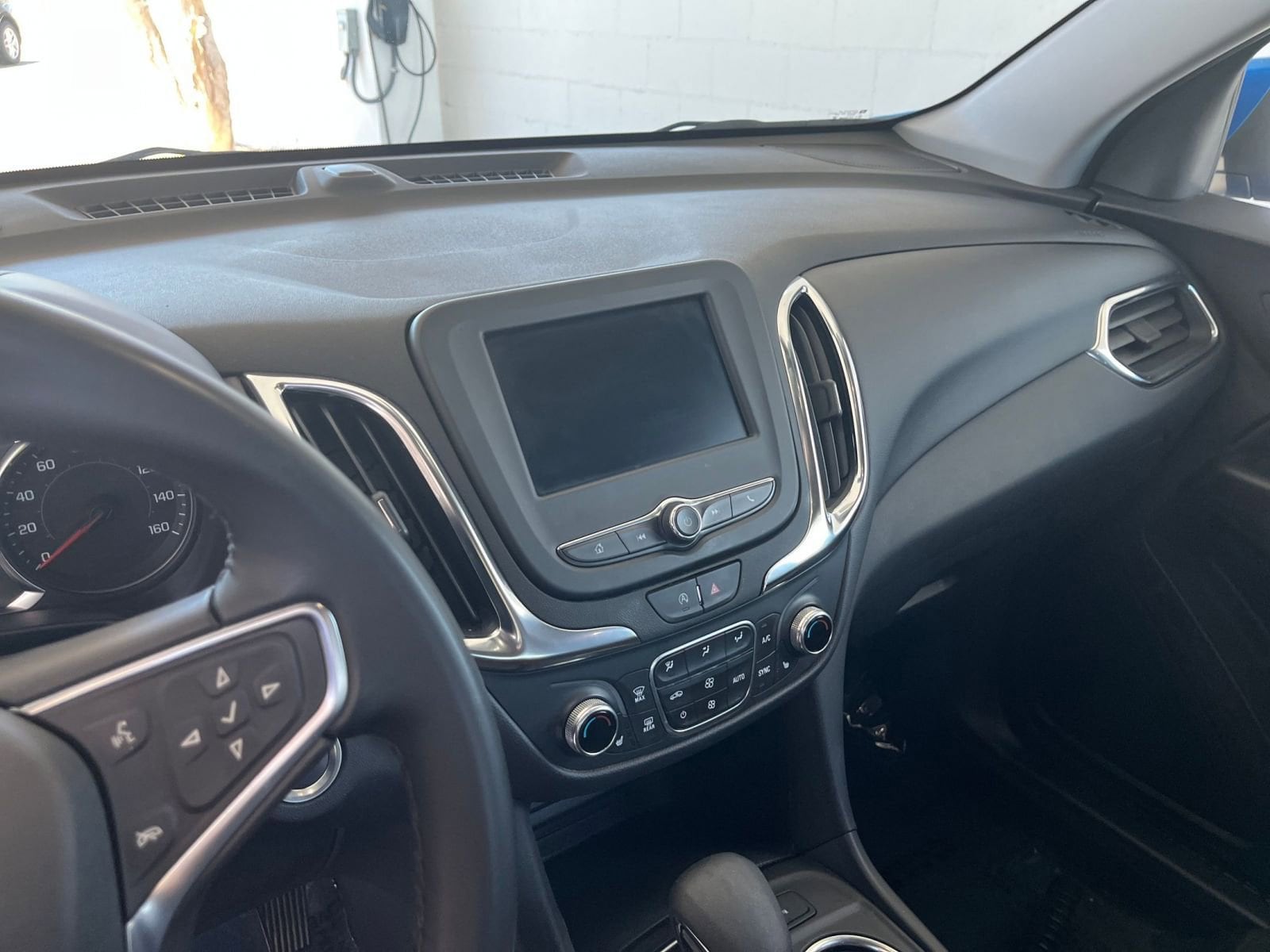 Thumbnail: 2024 Chevrolet Equinox - 18