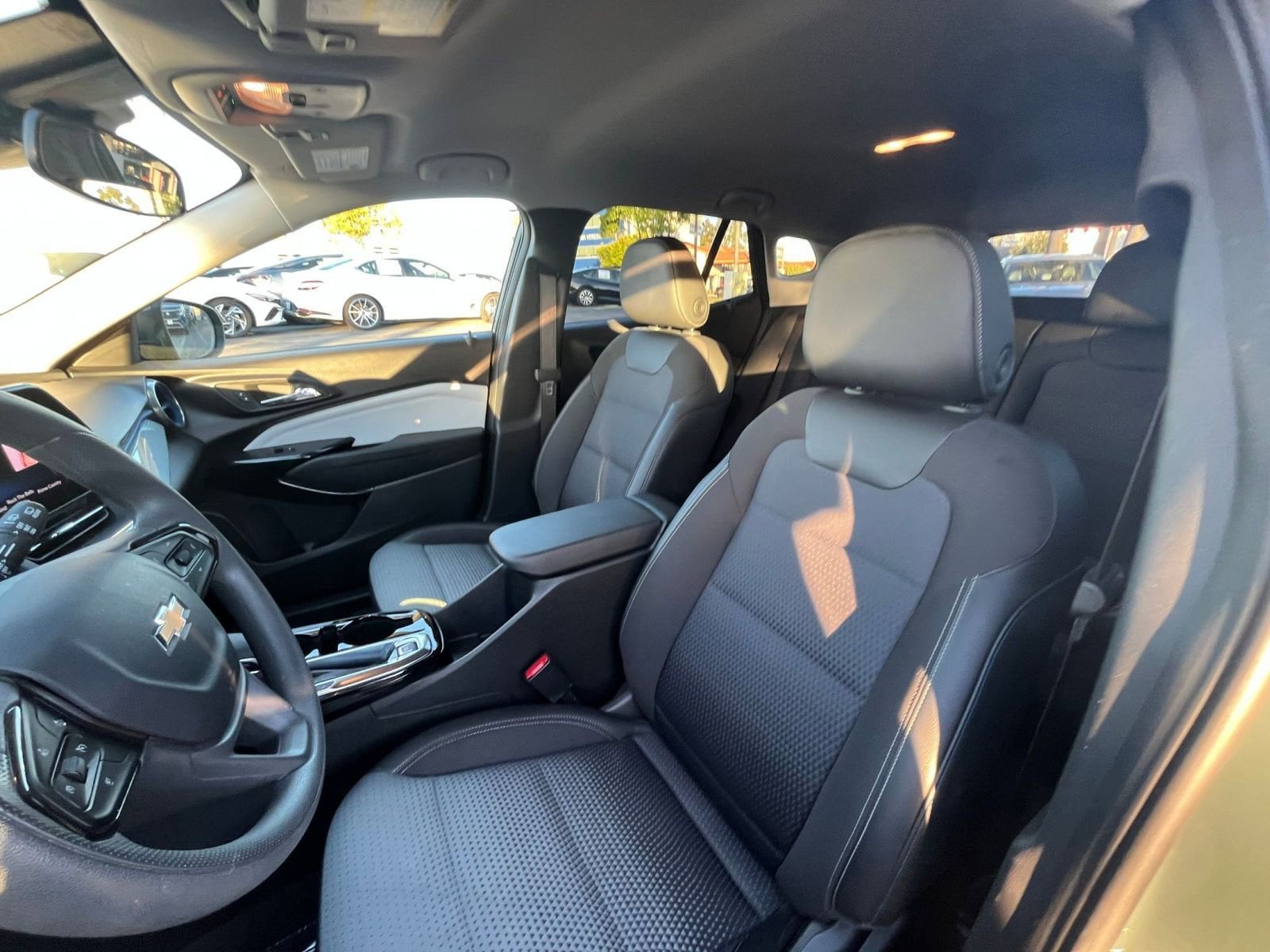 Thumbnail: 2025 Chevrolet Trax - 27