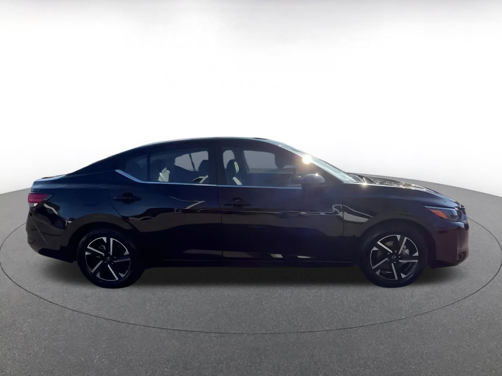 Thumbnail: 2025 Nissan Sentra - 16