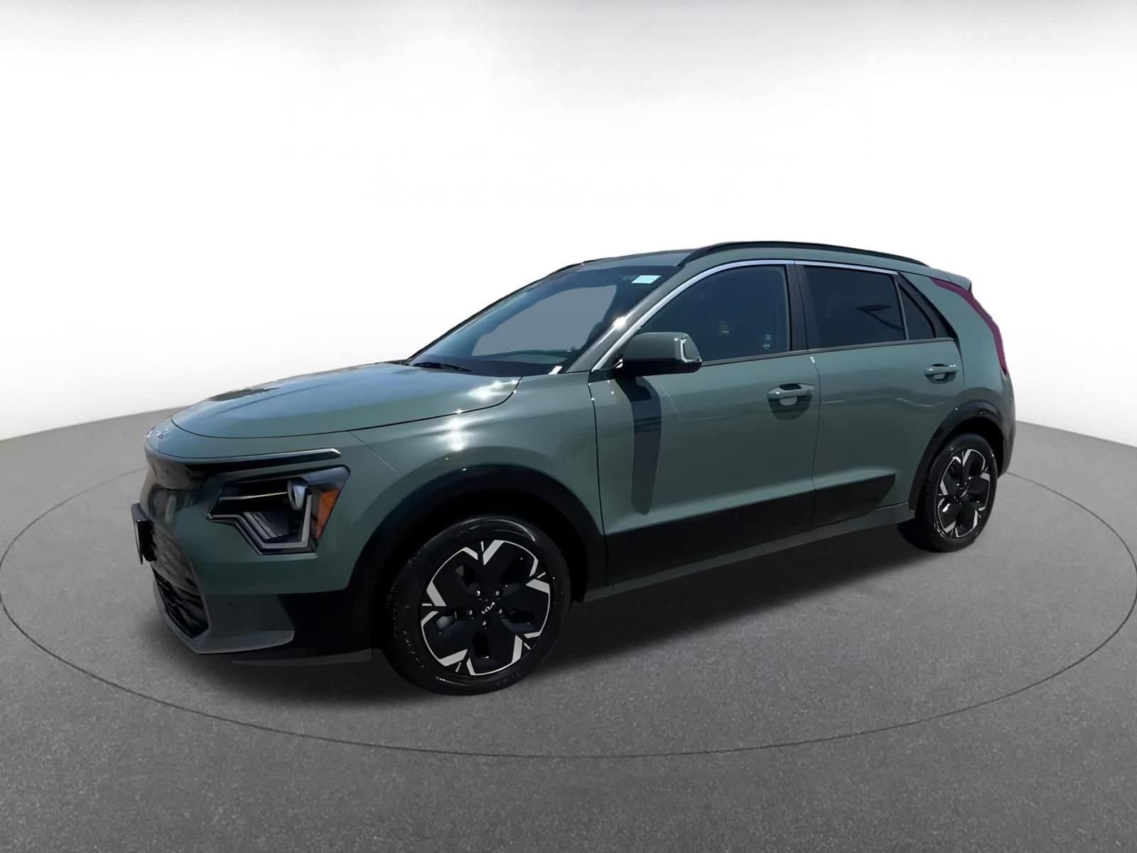 Thumbnail: 2023 Kia Niro - 6