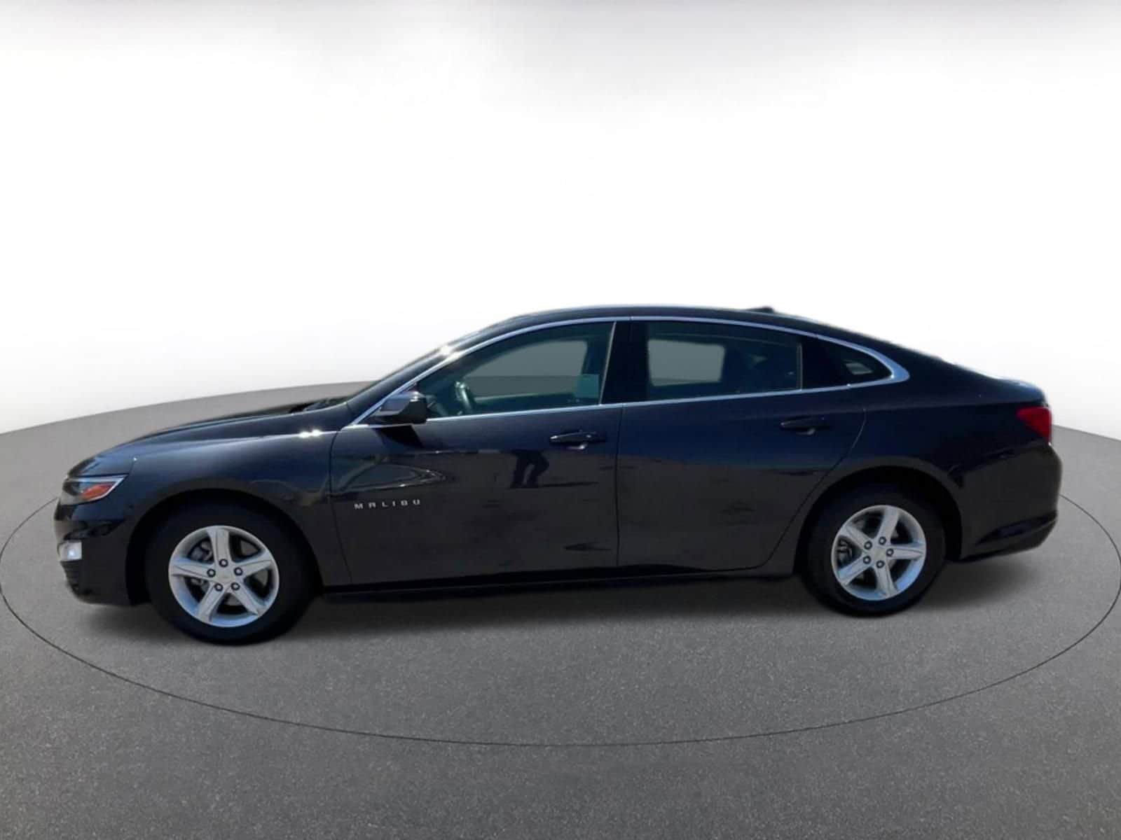 Thumbnail: 2023 Chevrolet Malibu - 7