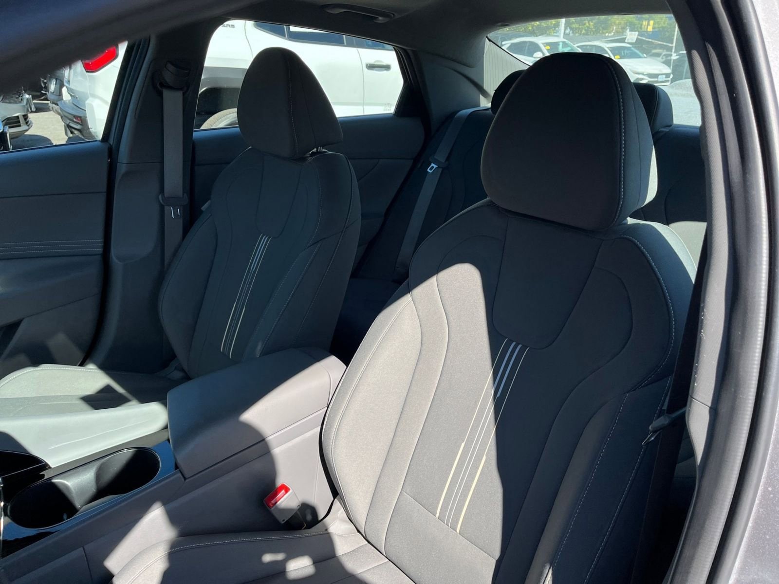 Thumbnail: 2025 Hyundai Elantra - 27