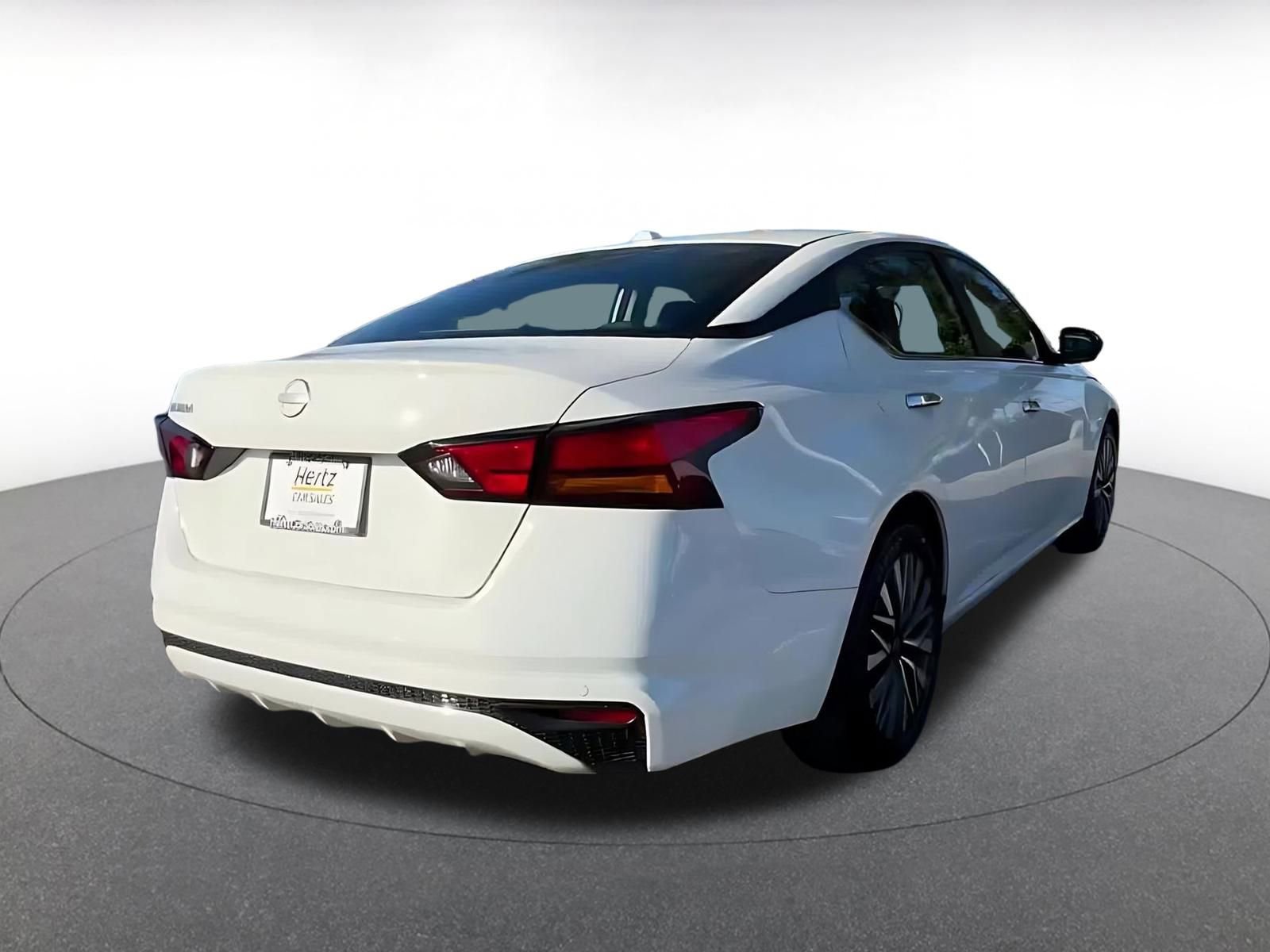 Thumbnail: 2025 Nissan Altima - 15