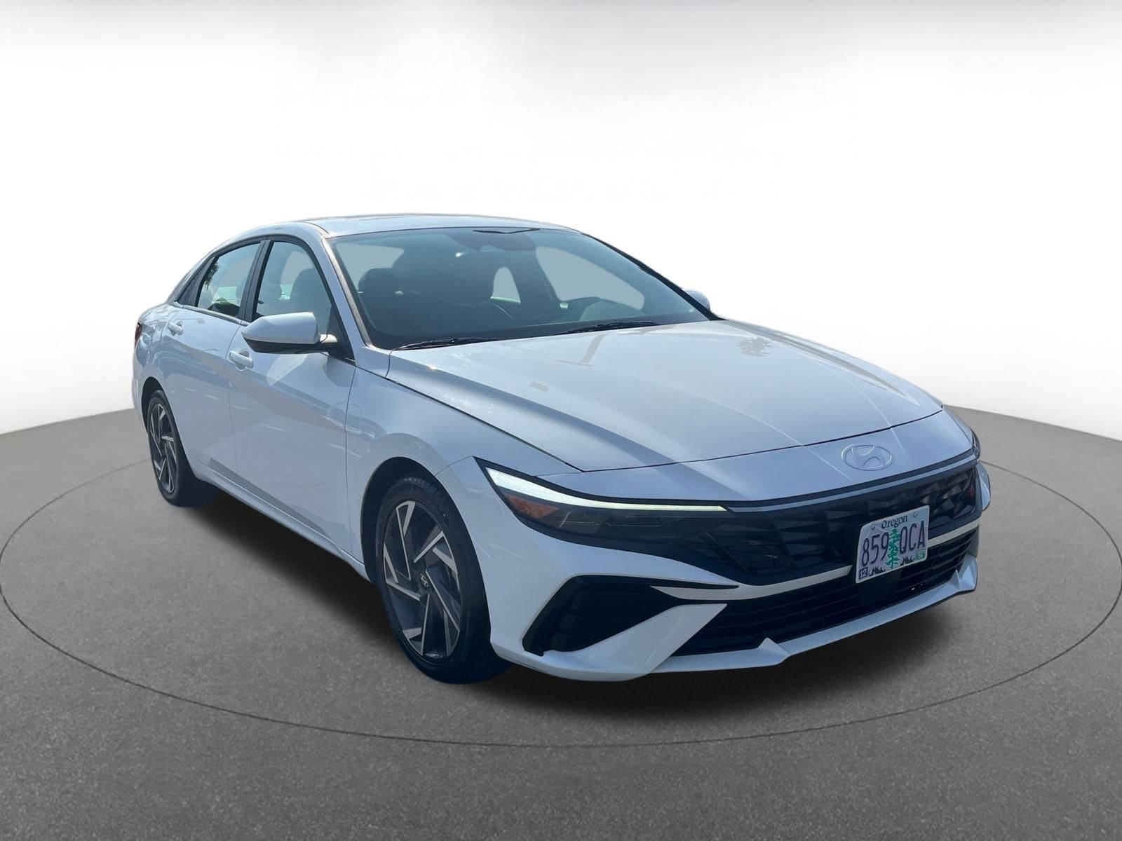 Thumbnail: 2025 Hyundai Elantra - 1