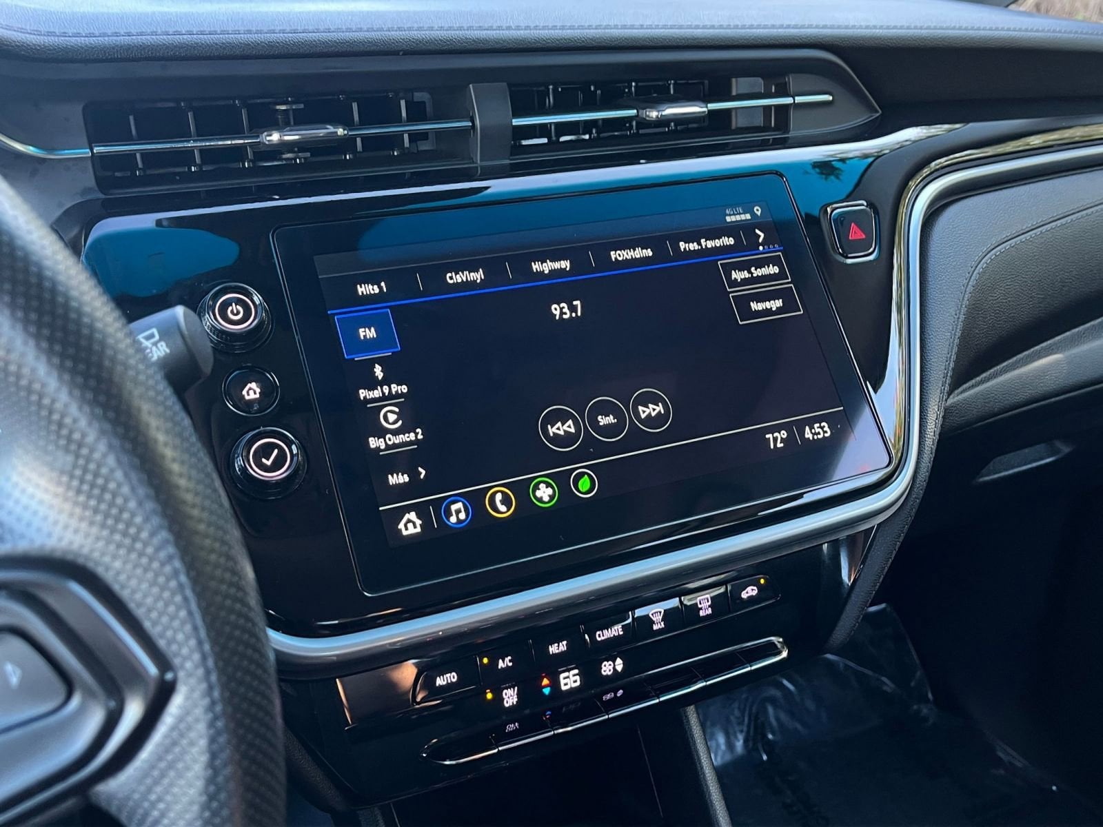 Thumbnail: 2023 Chevrolet Bolt EV - 21